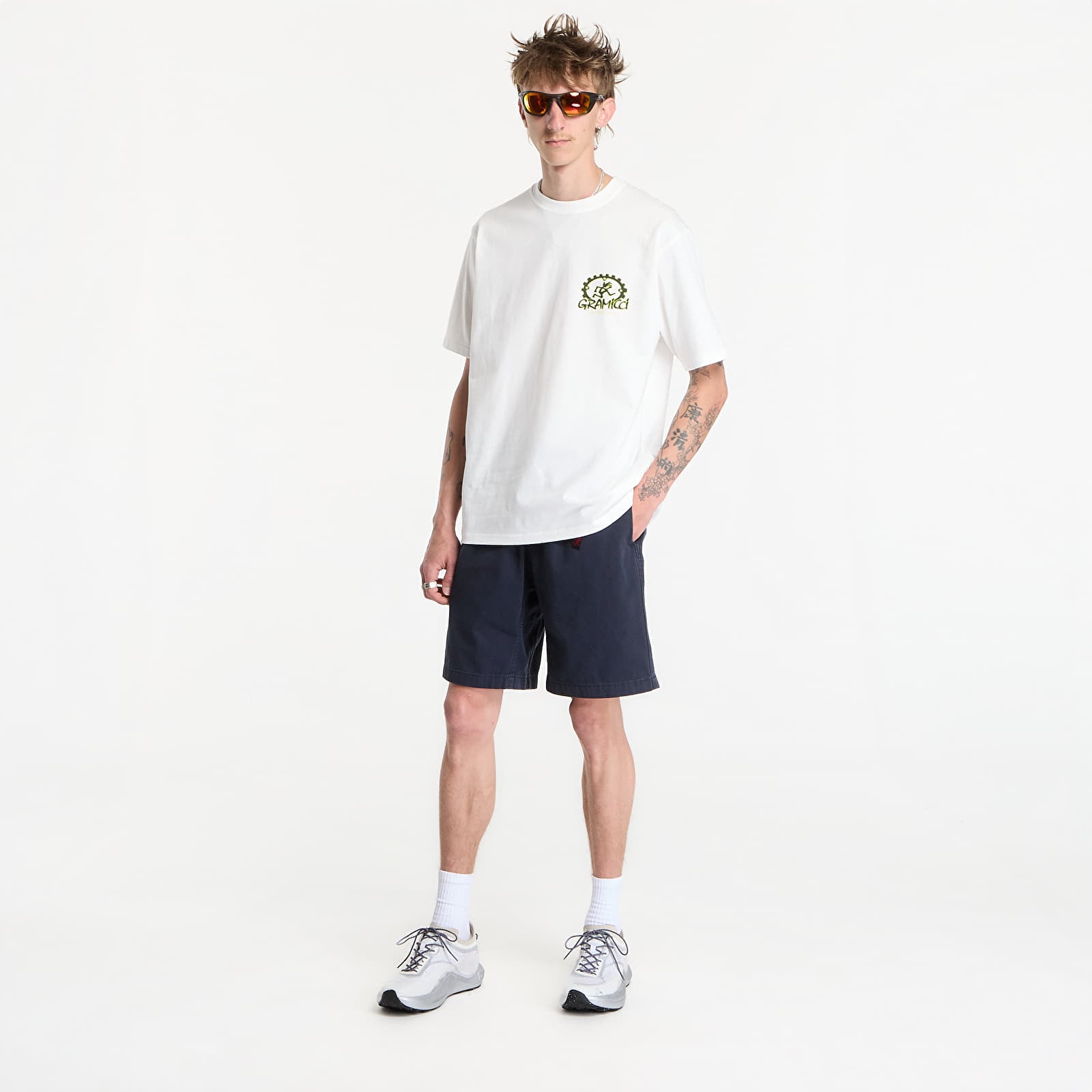 T-Shirts Männer Gramicci Equipped For Dirt Tee UNISEX White