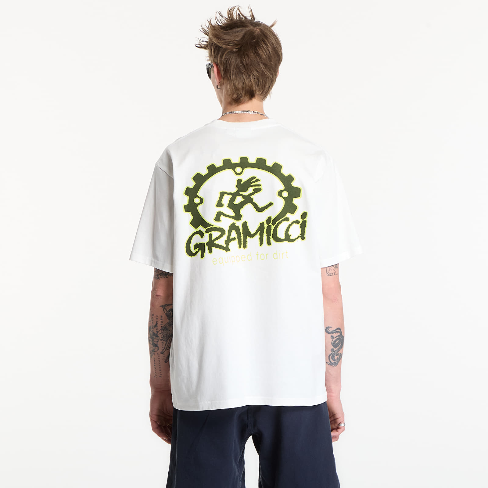 T-Shirts Männer Gramicci Equipped For Dirt Tee UNISEX White