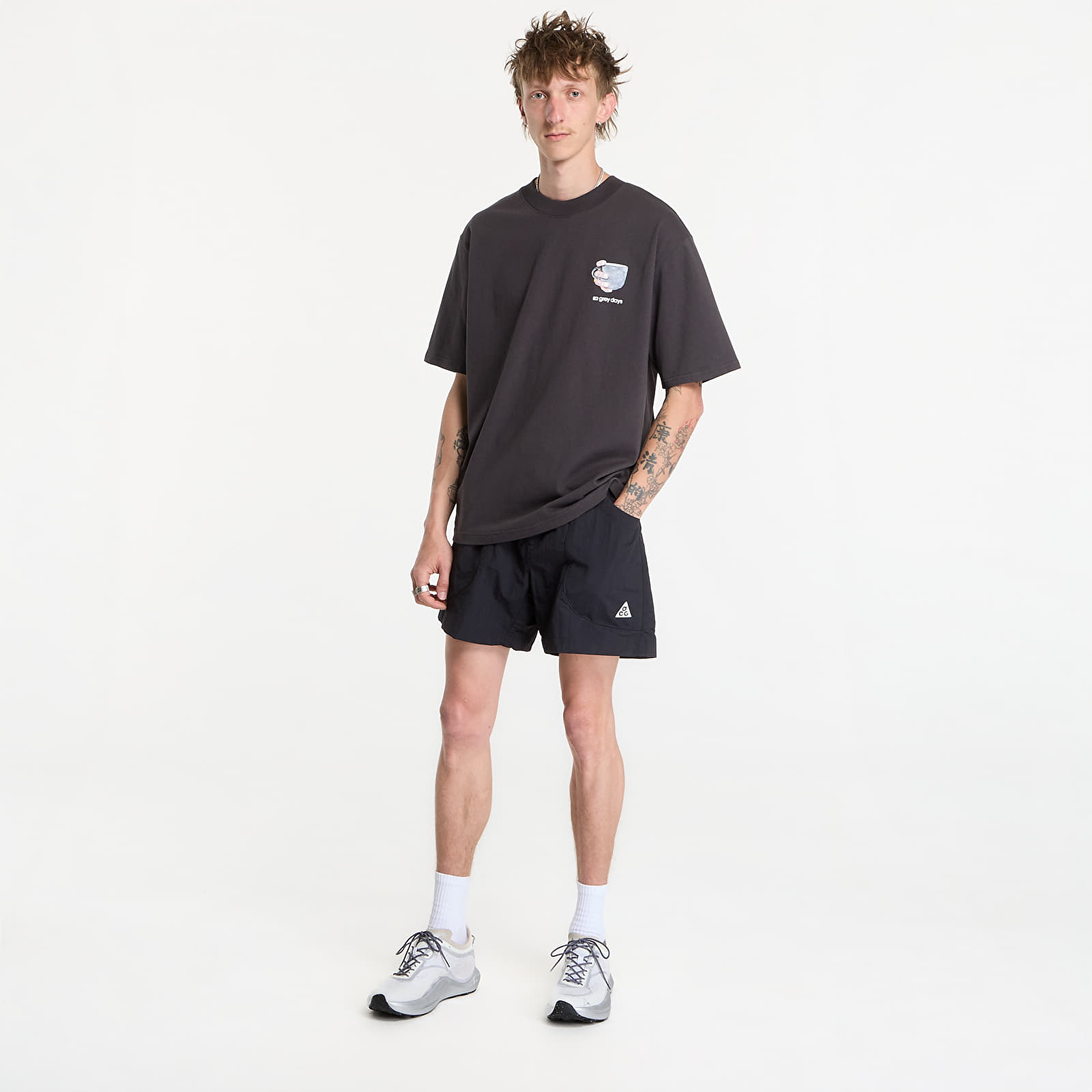 T-Shirts Männer New Balance Grey Days Coffee Oversized T-Shirt Black Cement