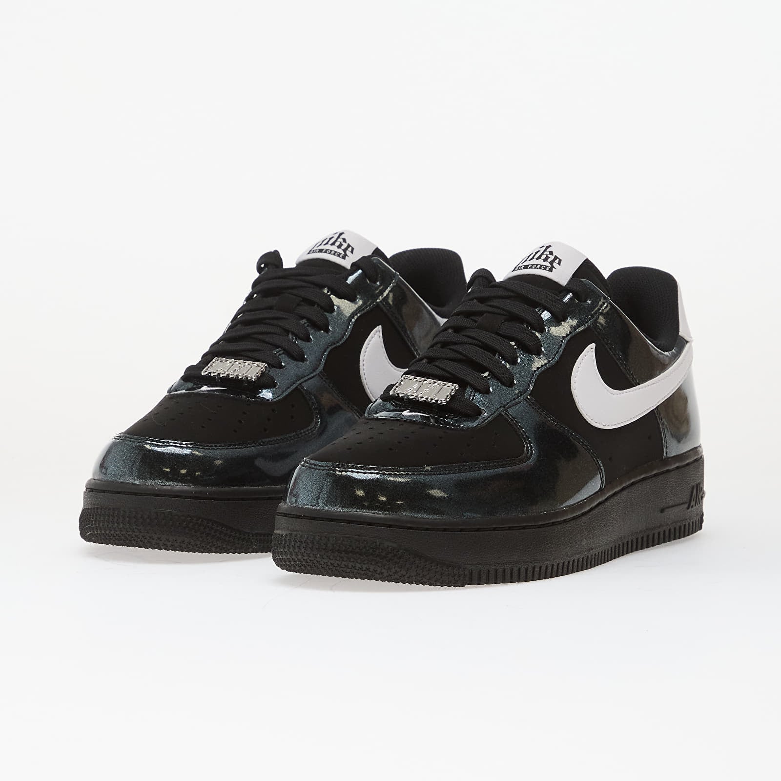 Men's sneakers and shoes Nike Air Force 1 '07 Lv8 Black/ White