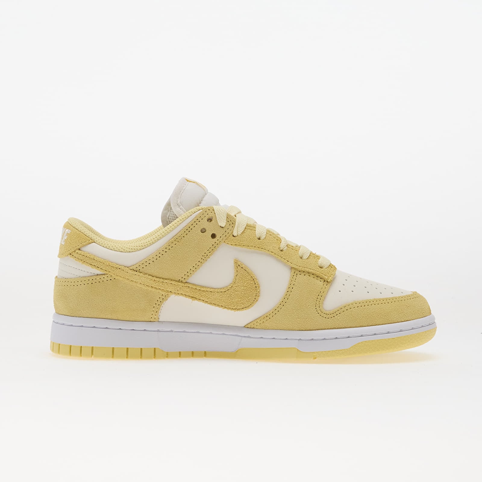 Sneakers und Schuhe für Frauen Nike Dunk Low Sail/ Soft Yellow-White-Metallic Silver