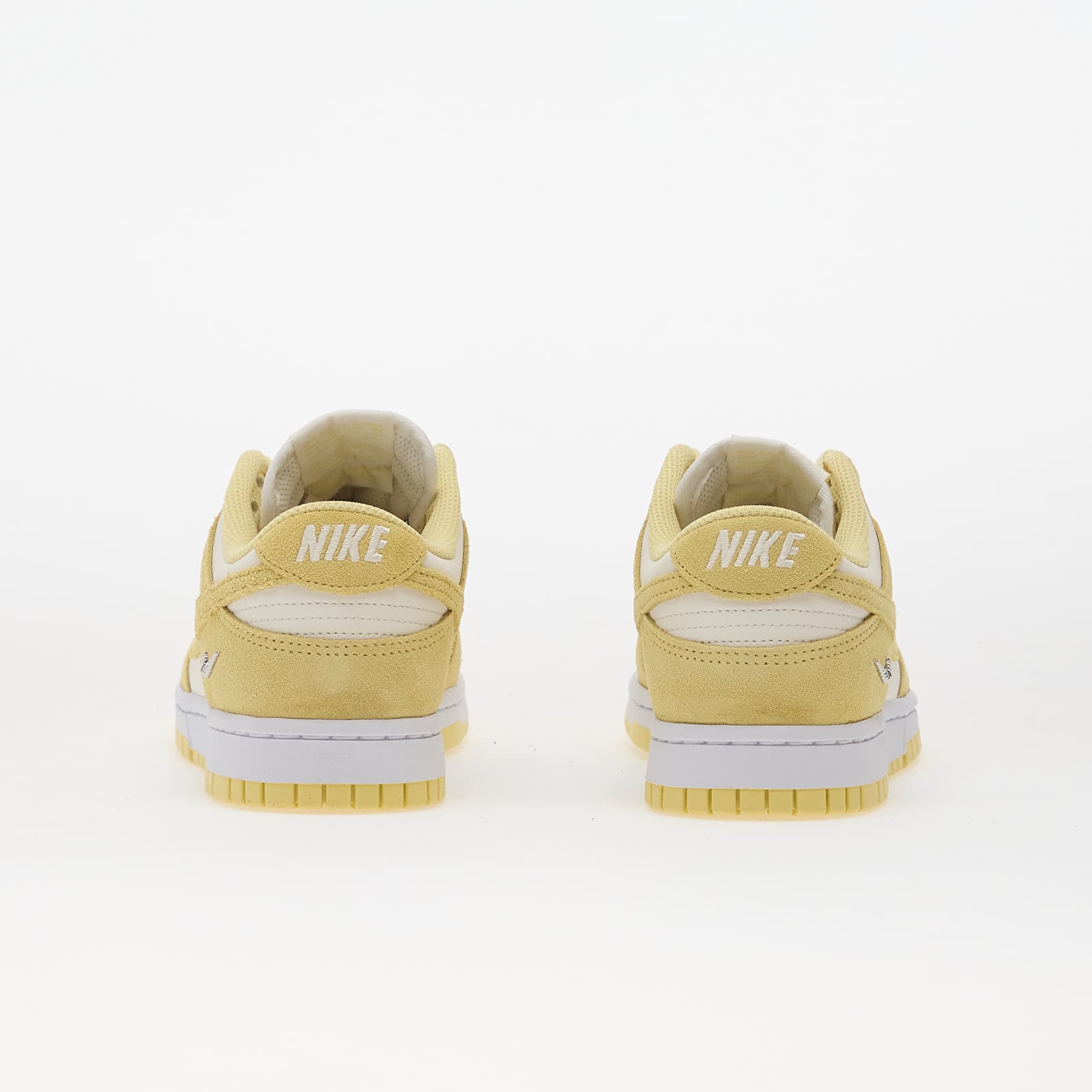 Sneakers und Schuhe für Frauen Nike Dunk Low Sail/ Soft Yellow-White-Metallic Silver