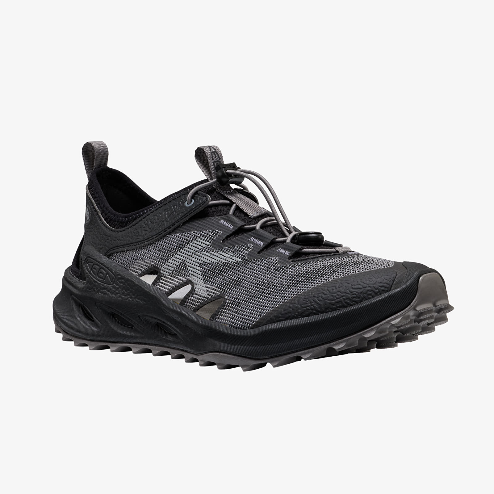 Vīriešu čības un apavi KEEN Zionic Adv Men Triple Black