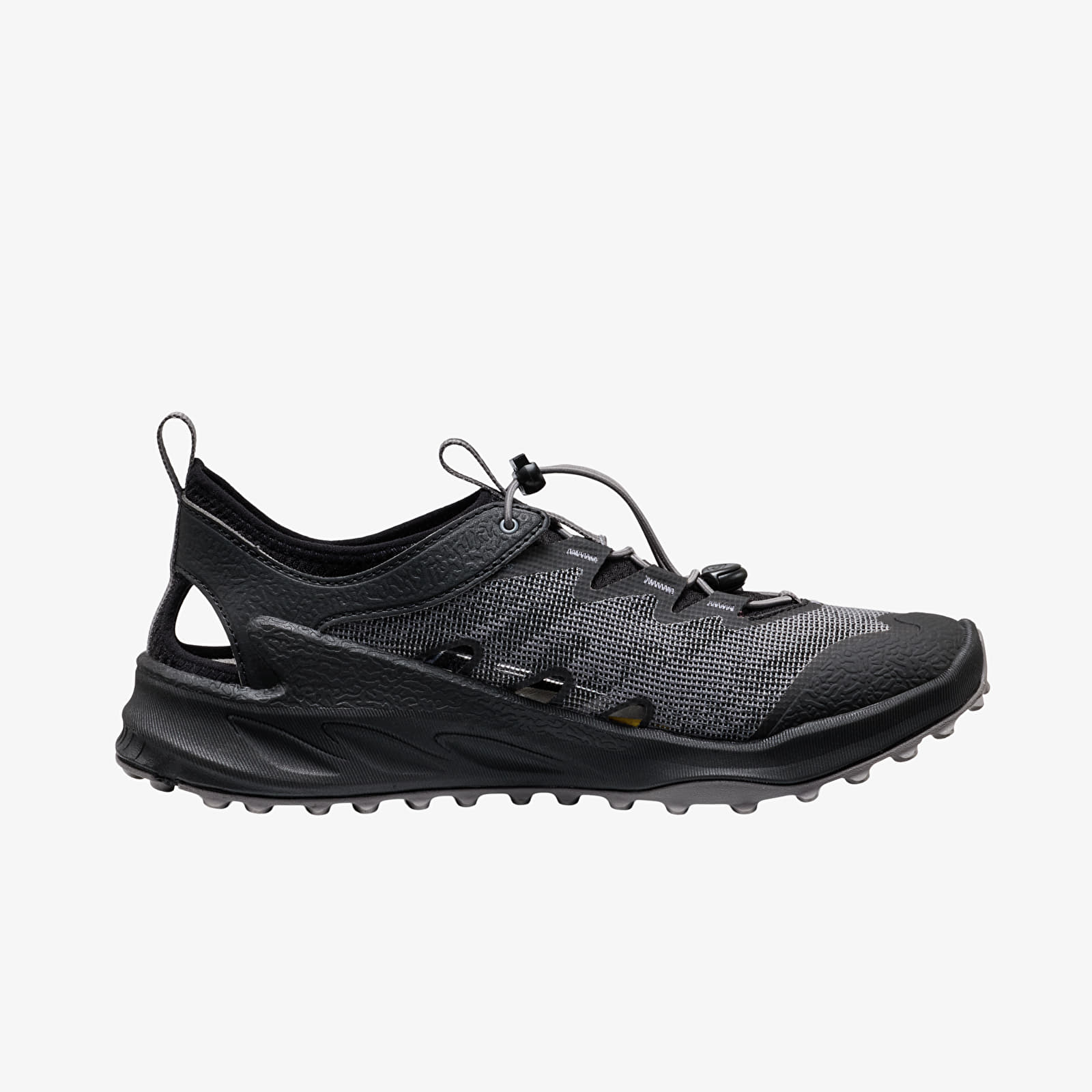 Vīriešu čības un apavi KEEN Zionic Adv Men Triple Black