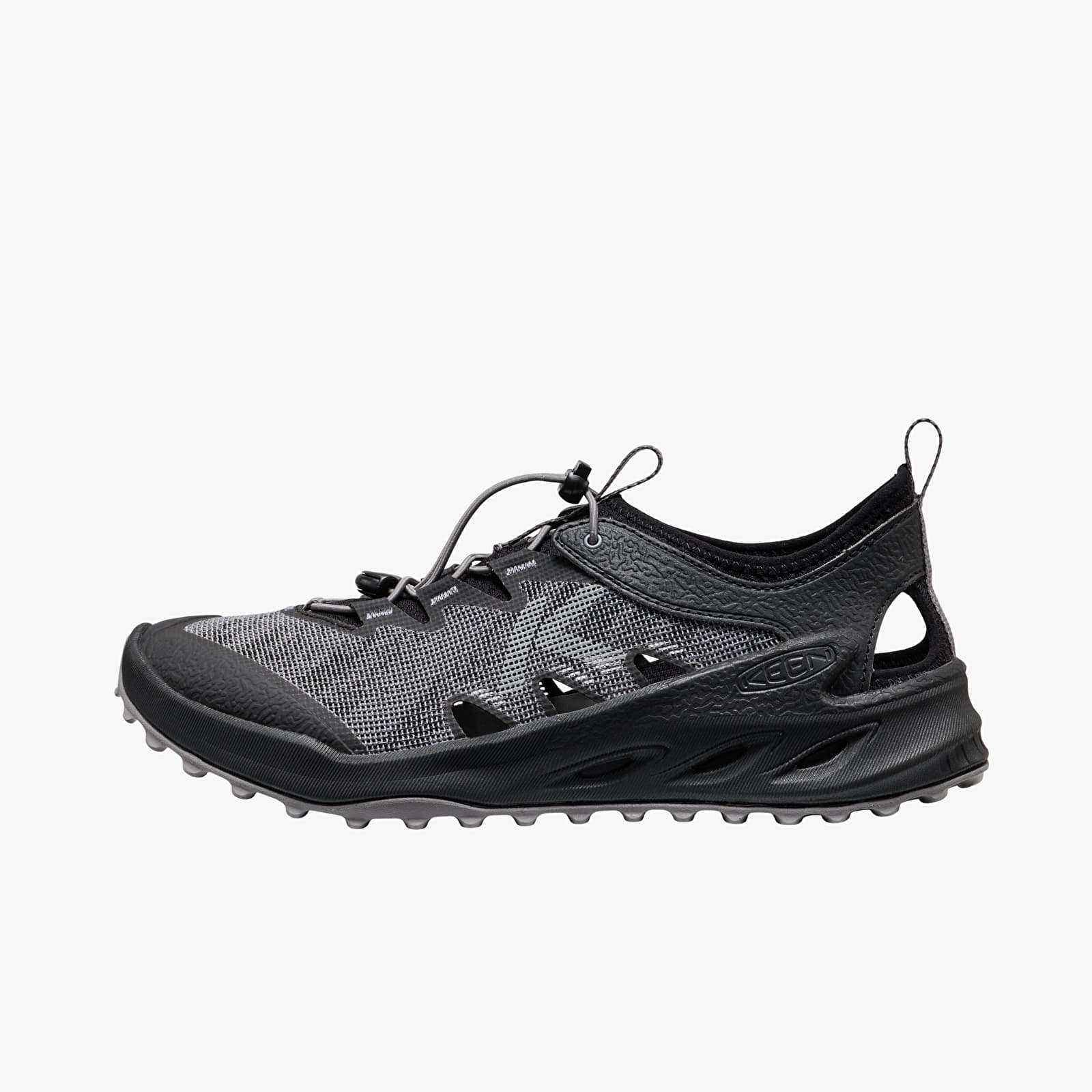 Vīriešu čības un apavi KEEN Zionic Adv Men Triple Black