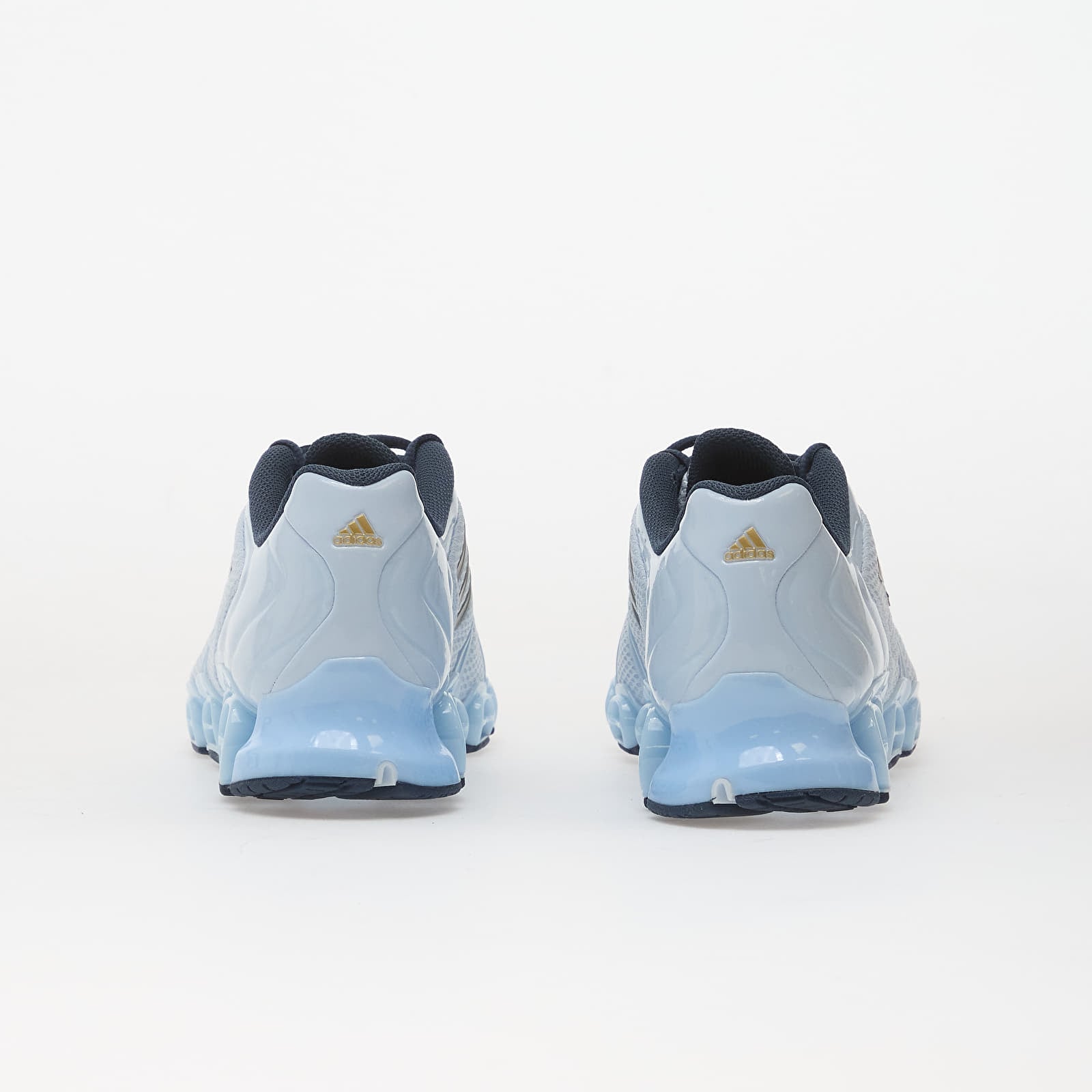 Chaussures et baskets femme adidas Mega Ghostride Crystal Sky/ Tech Grey Met./ Crew Navy