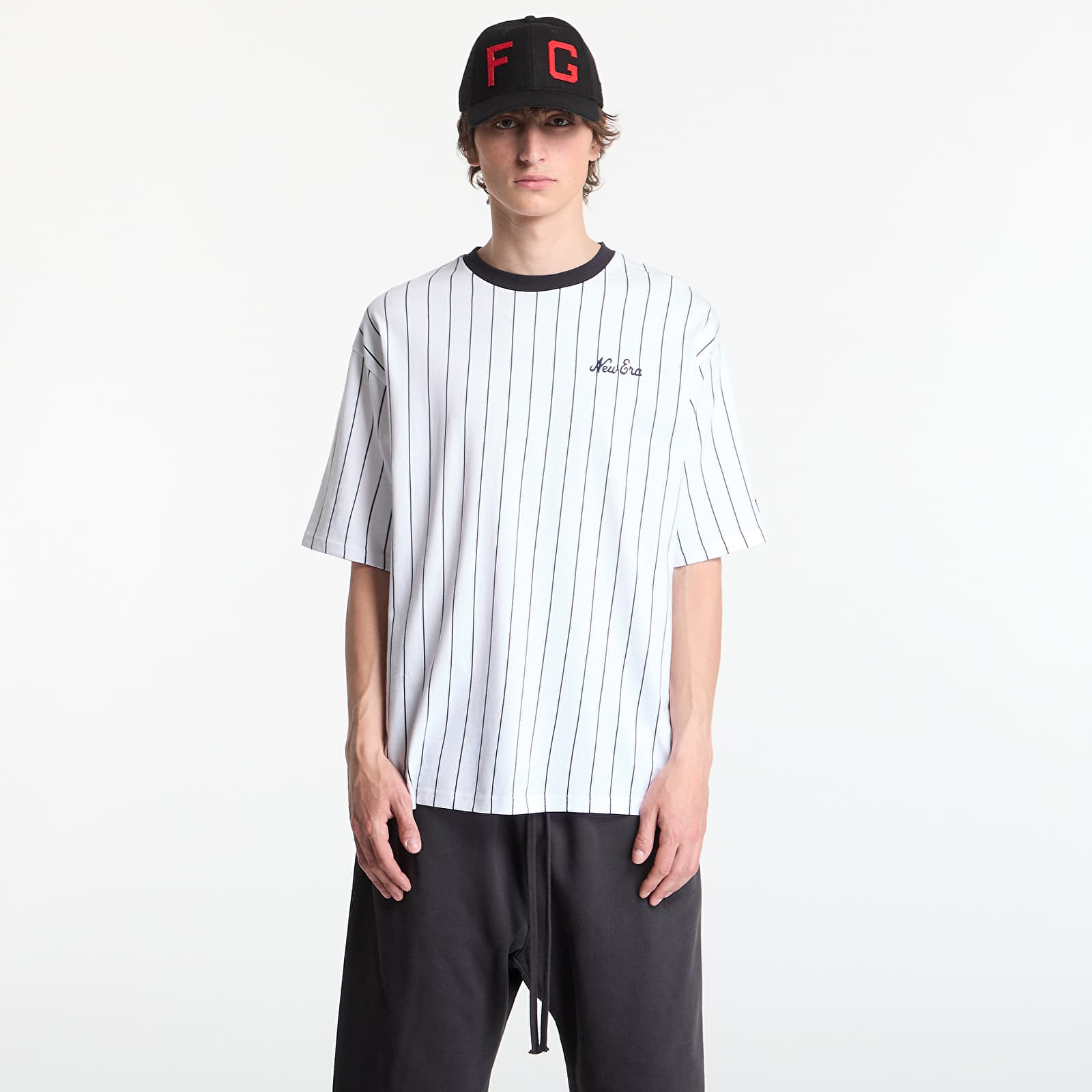 Muške majice kratkih rukava New Era Pinstripe OS Tee UNISEX Optic White/ Navy