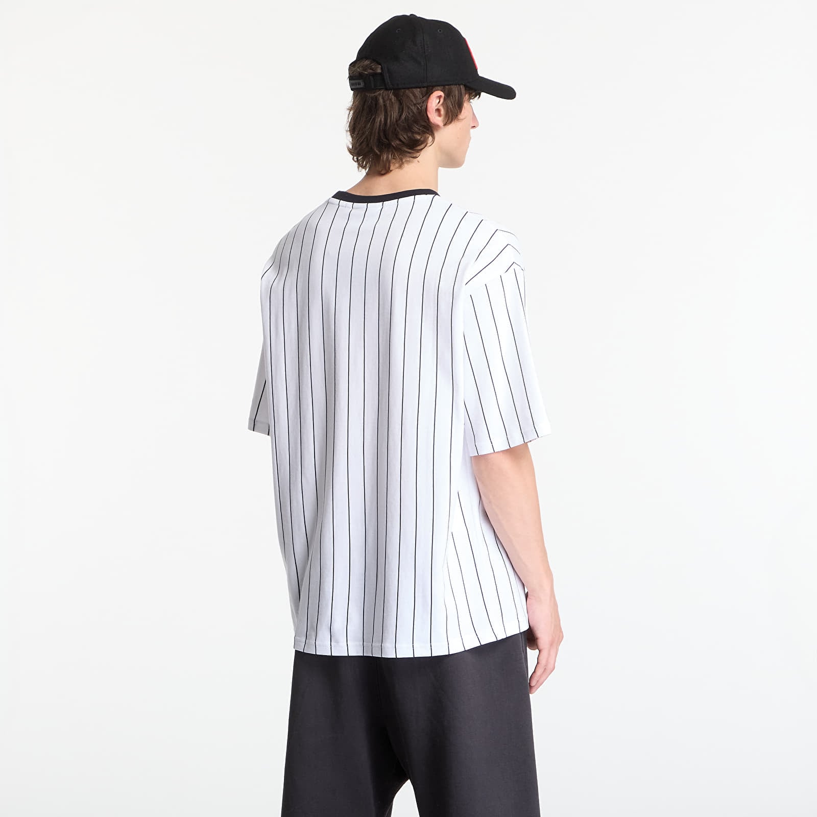 Muške majice kratkih rukava New Era Pinstripe OS Tee UNISEX Optic White/ Navy