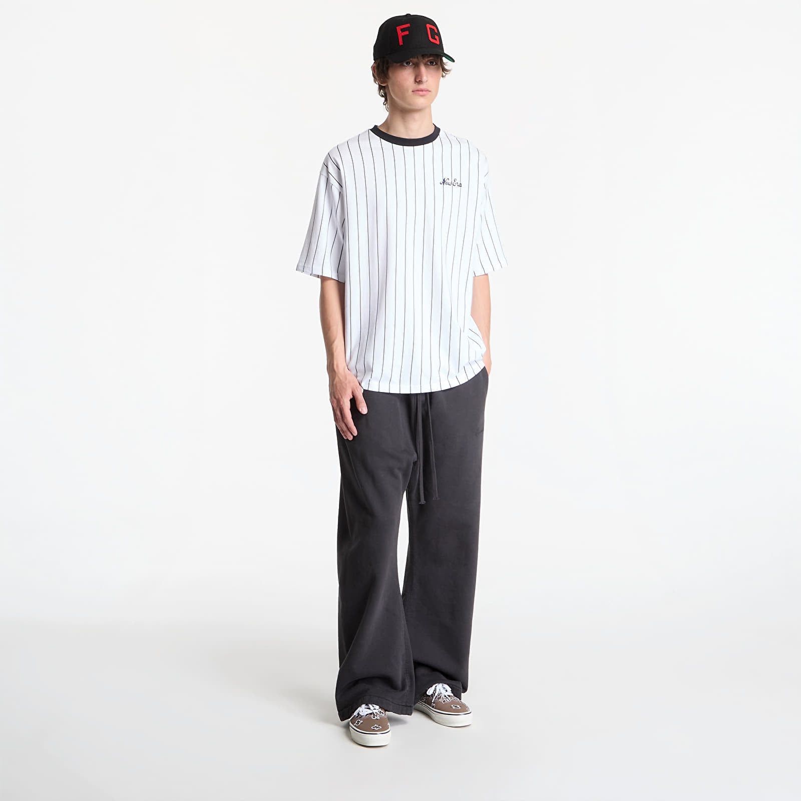 Muške majice kratkih rukava New Era Pinstripe OS Tee UNISEX Optic White/ Navy