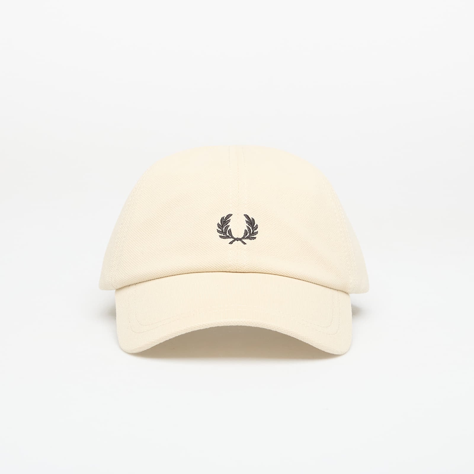 Casquettes pour hommes Fred Perry Pique Classic Cap Oatmeal