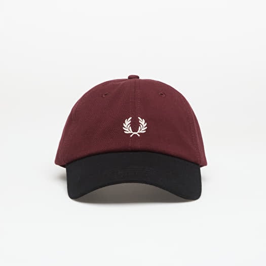 Mütze Fred Perry Blocked Pique Classic Cap Oxblood