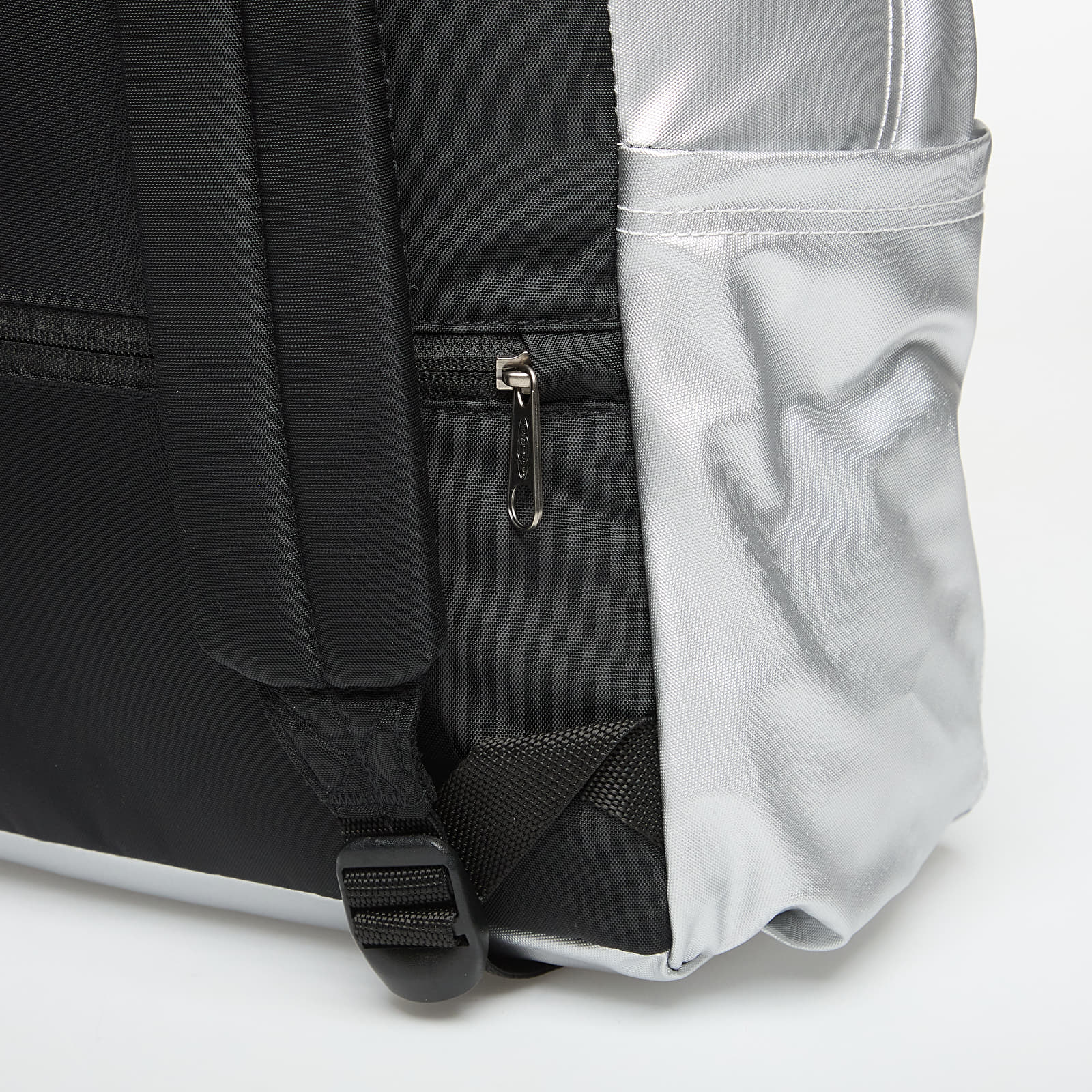 Férfi hátizsákok Eastpak Day Pak'r Space Silver