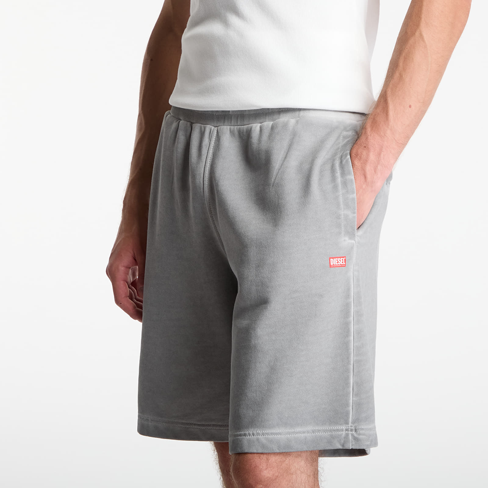 Kratke hlače Diesel P-Crown-V1 Shorts Steeple Gray