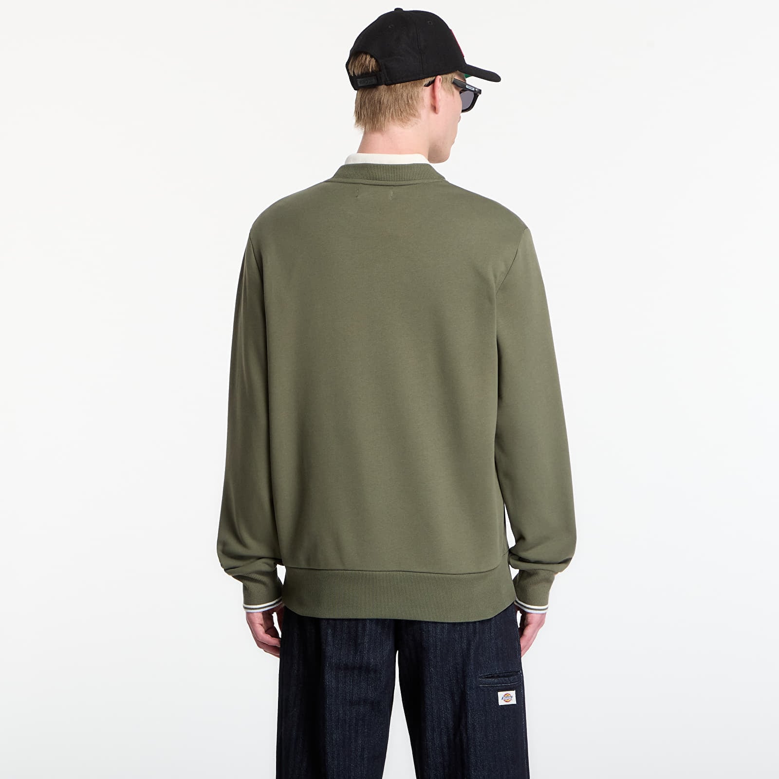 Mikinas ar kapuci un sporta krekli Fred Perry Crew Neck Sweatshirt Green
