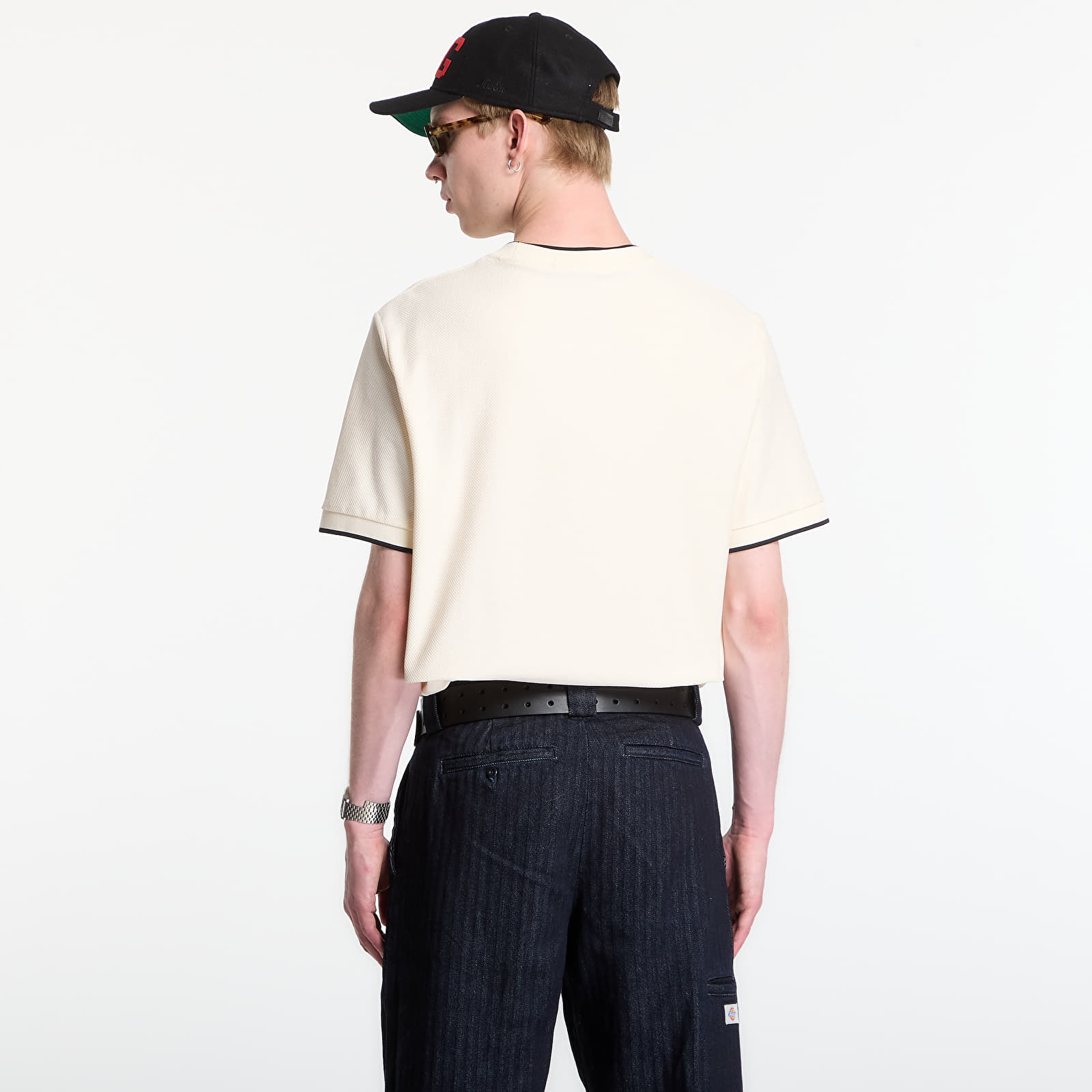 Miesten T-paidat Fred Perry Pocket Detail Pique T-Shirt Ecru