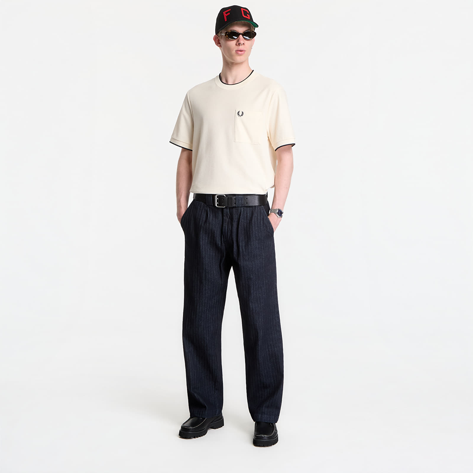 Miesten T-paidat Fred Perry Pocket Detail Pique T-Shirt Ecru