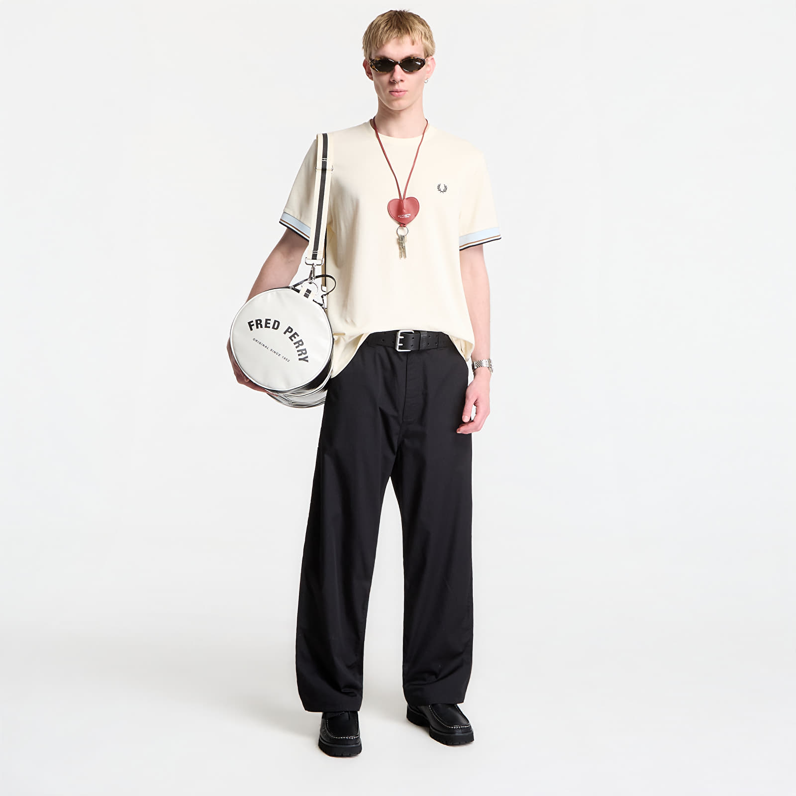 Pánske tričká Fred Perry Twin Tipped Cuff T-Shirt Ecru
