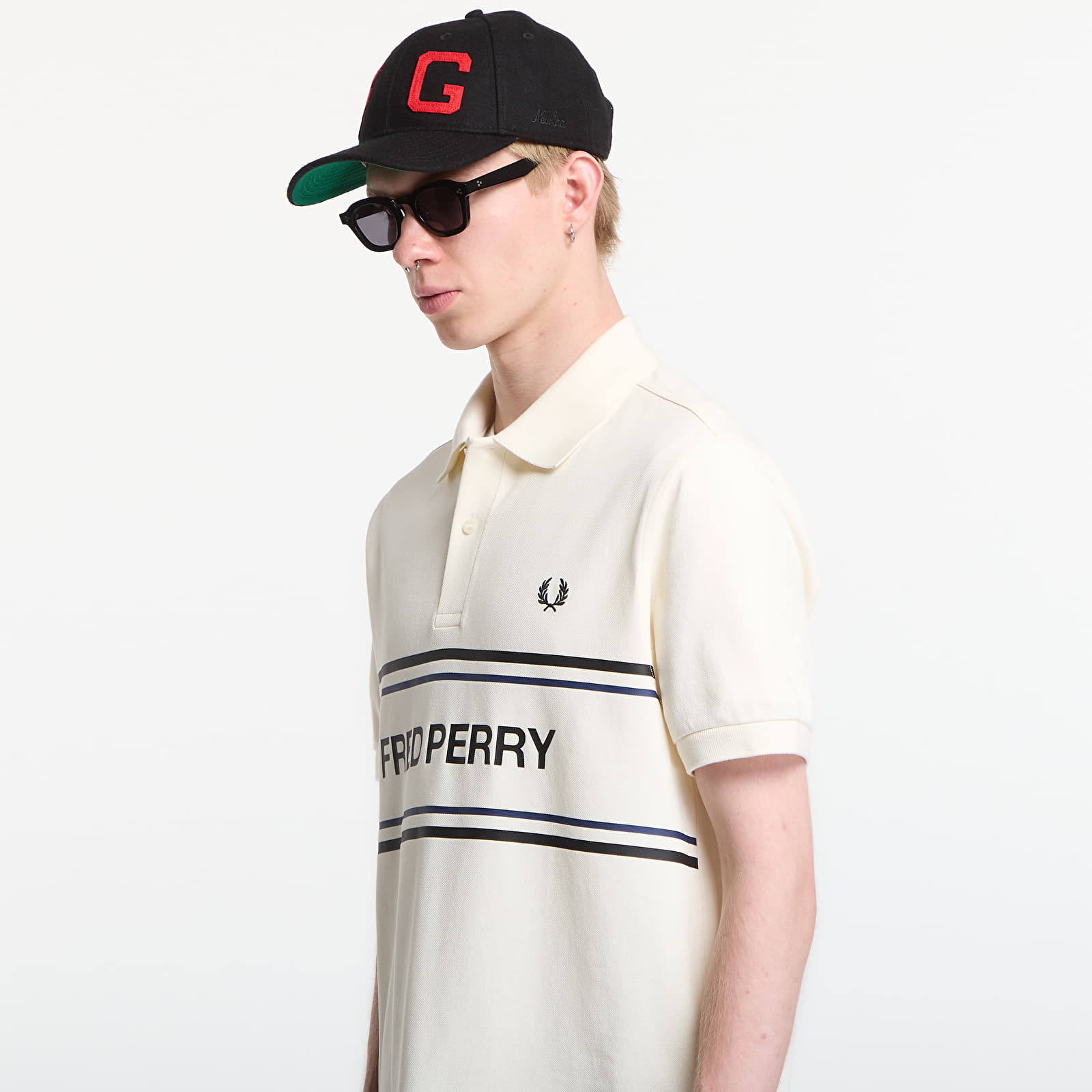 Men's T-shirts Fred Perry Fred Perry Graphic Polo Shirt Ecru