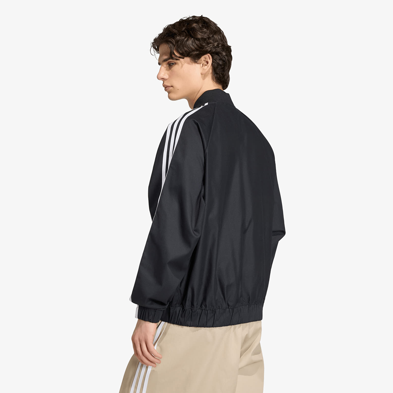 Vyriškos vėjo striukės adidas Sst Tt Black