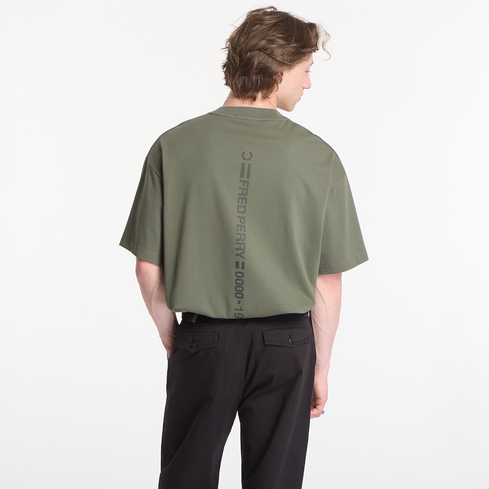 T-Shirts Männer Fred Perry Back Vertical Graphic T-Shirt Green