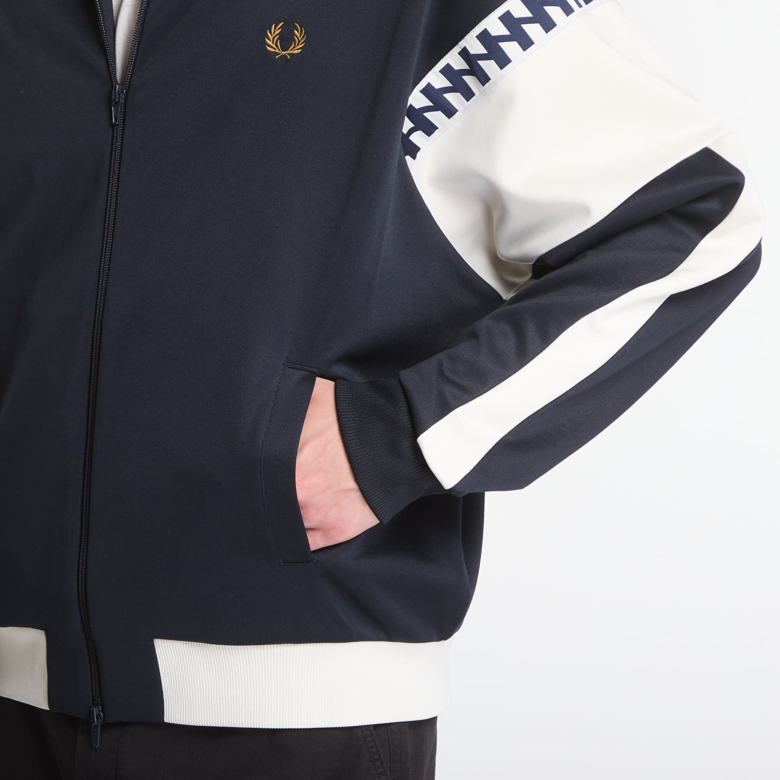Herren-Sweatshirts Fred Perry Meyba Cut And Sew Track Jacket Black