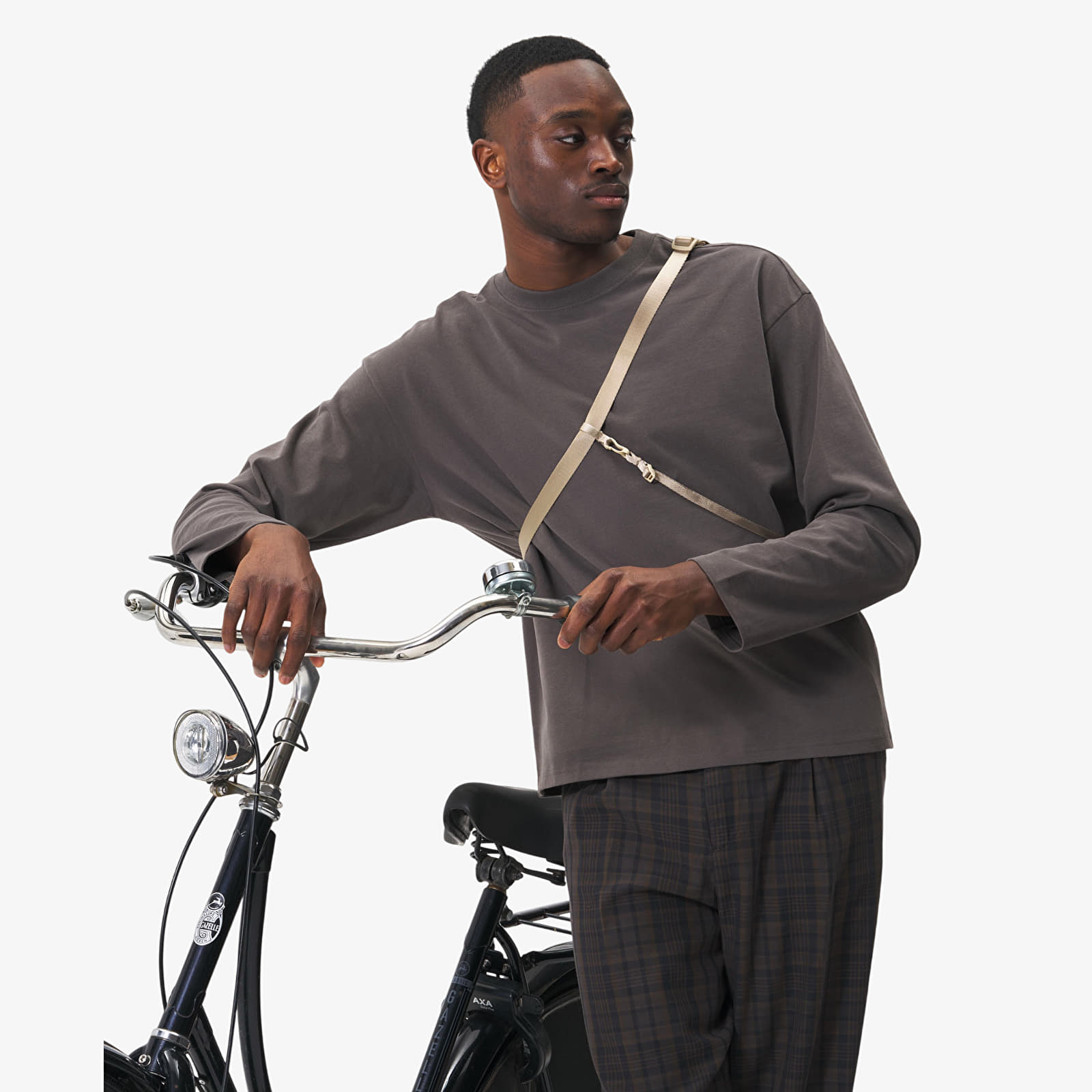 Umhängetaschen für Männer AEVOR Easy Ride Pouch Off-White