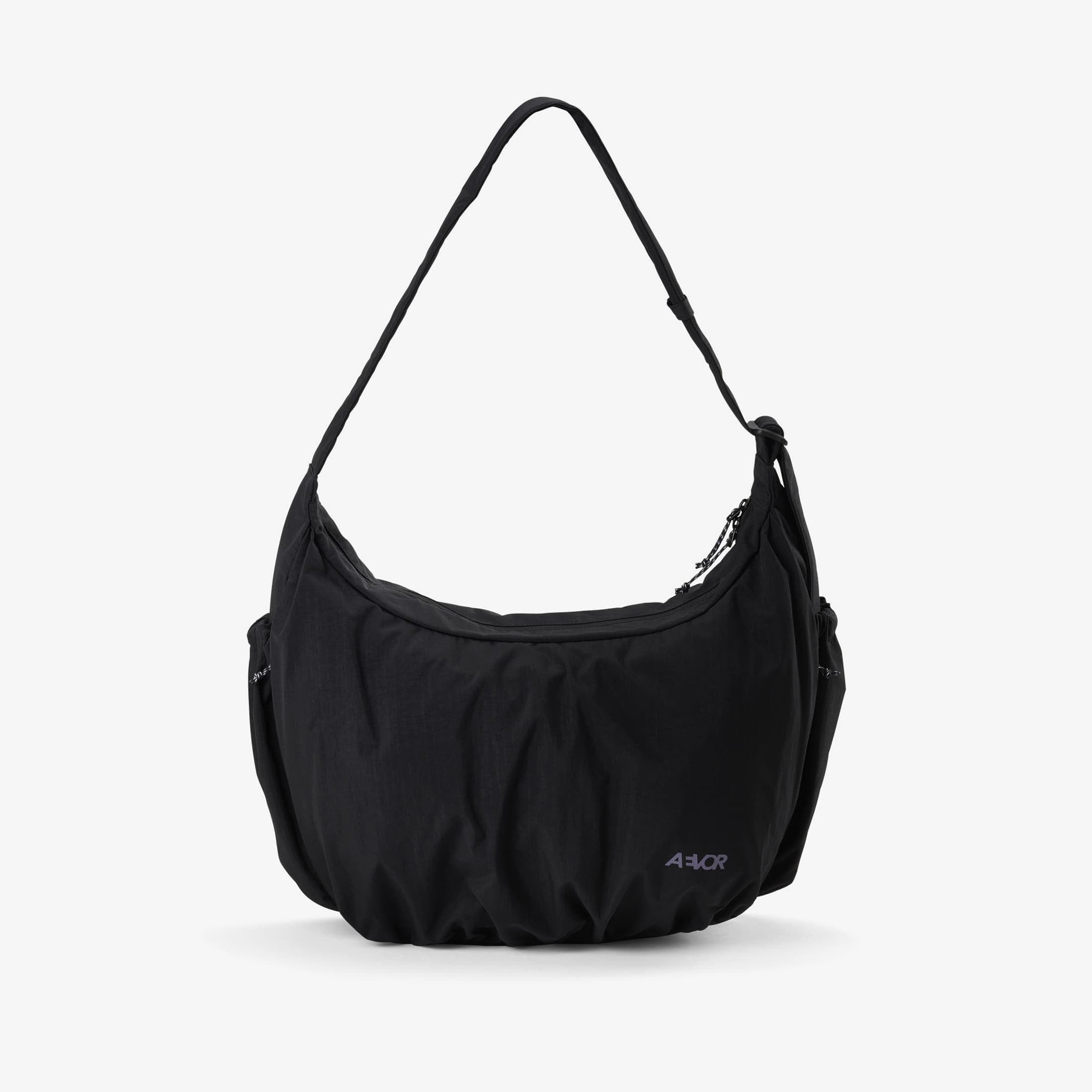 AEVOR Slouchy Bag Black 23 l
