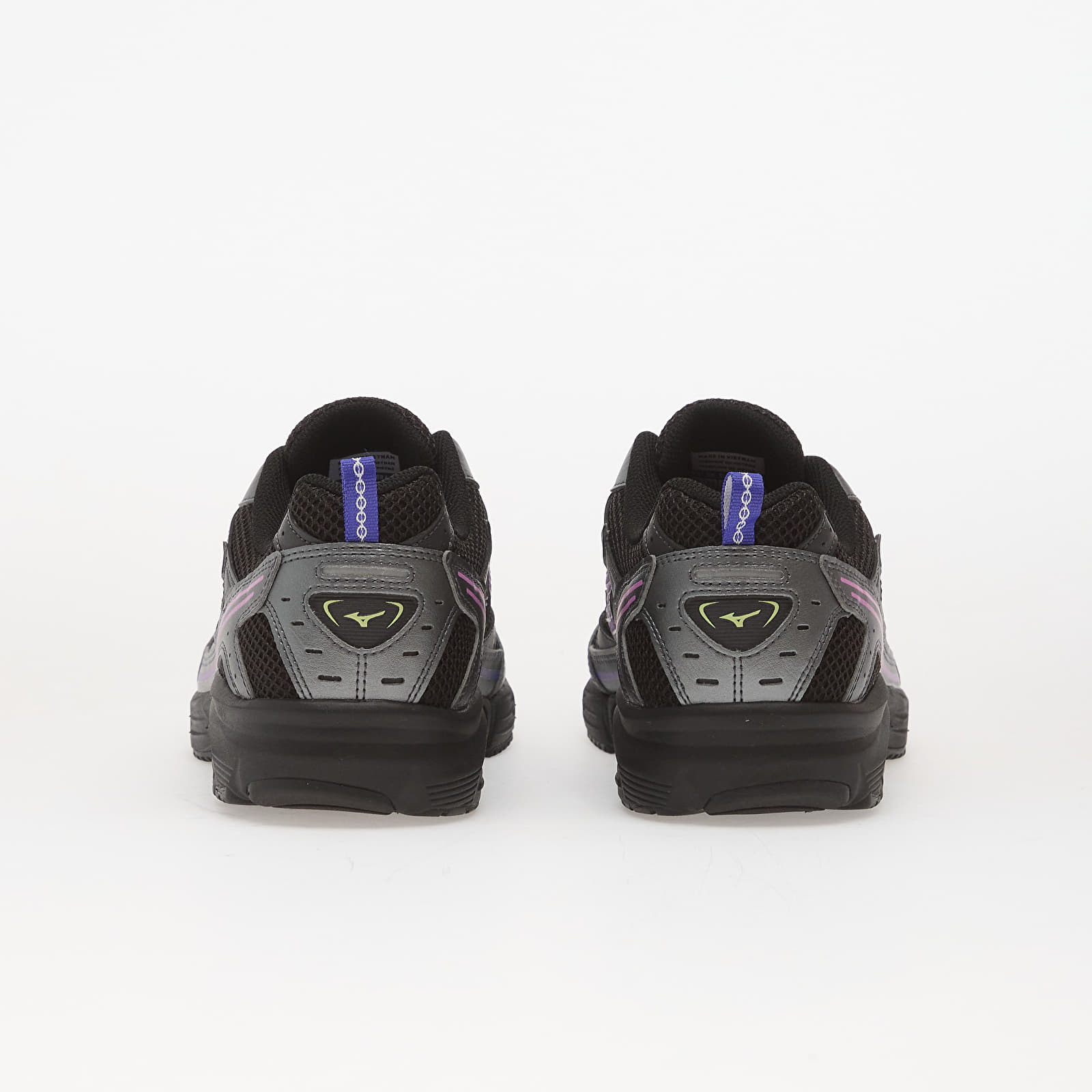 Turnschuhe und Schuhe für Männer Mizuno MXR “SPORT” Black/ Spring Crocus/ Metallic Gray