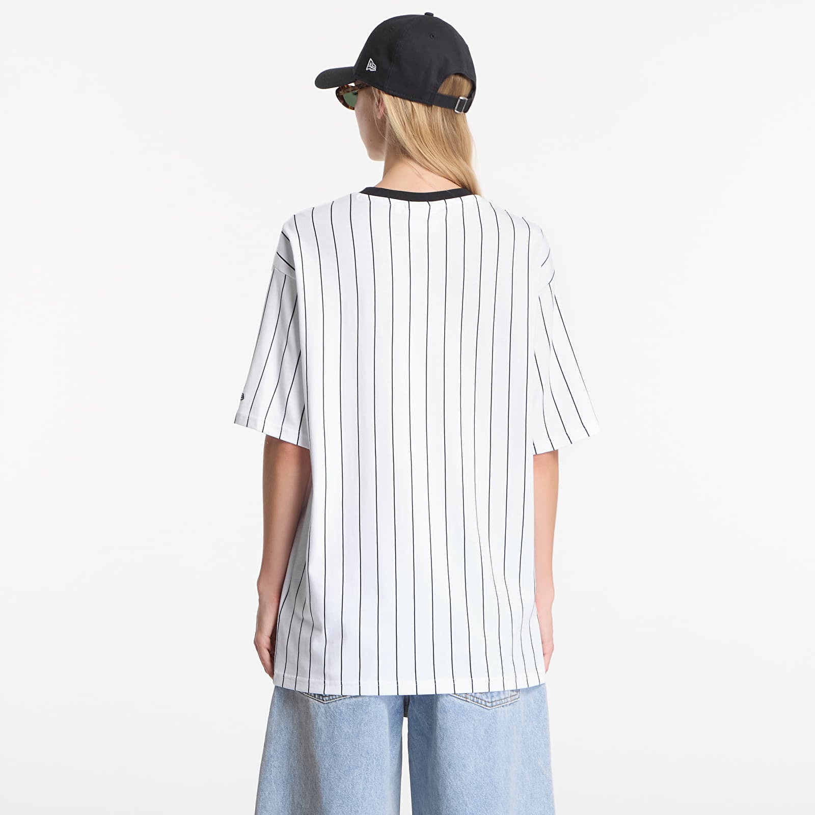 T-shirts homme New Era Pinstripe OS Tee UNISEX Optic White/ Navy