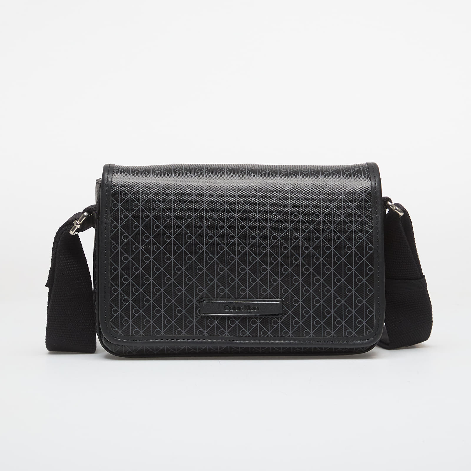 Shoulder bags Calvin Klein Emblem Aop Coated Small Flap Mes Black/ Aop