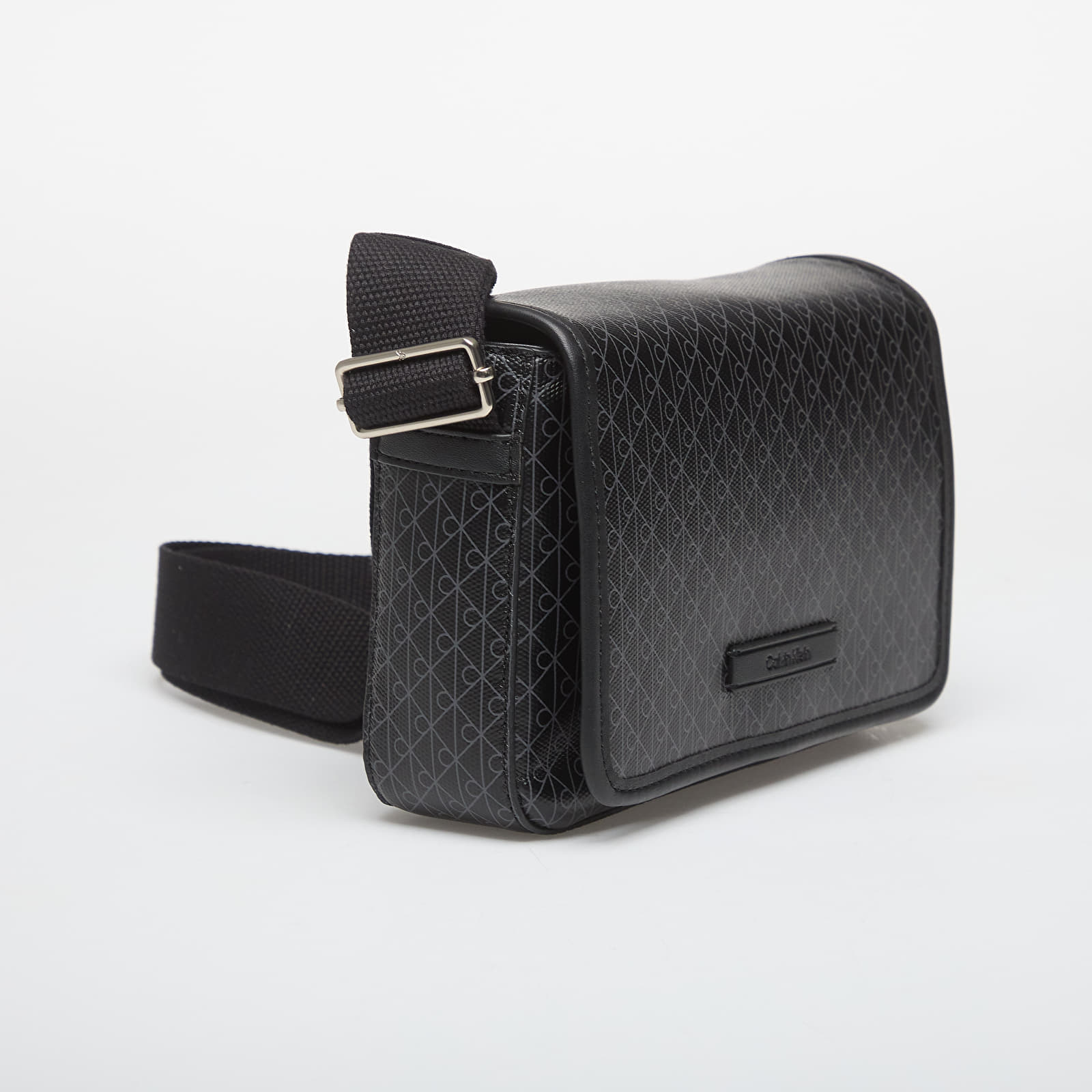 Shoulder bags Calvin Klein Emblem Aop Coated Small Flap Mes Black/ Aop