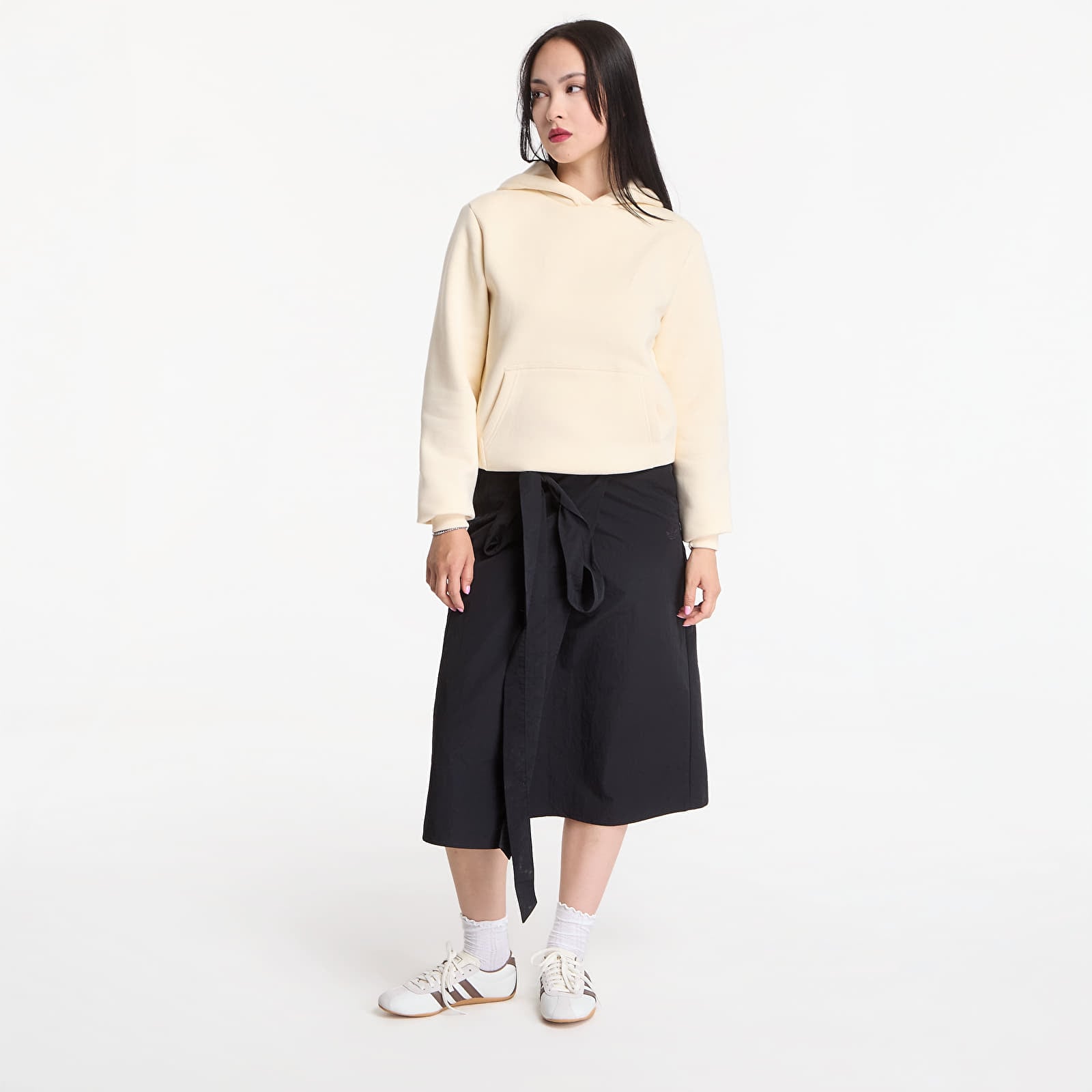 Kapuutsikud ja kampsunid Urban Classics Fluffy Hoody White Sand