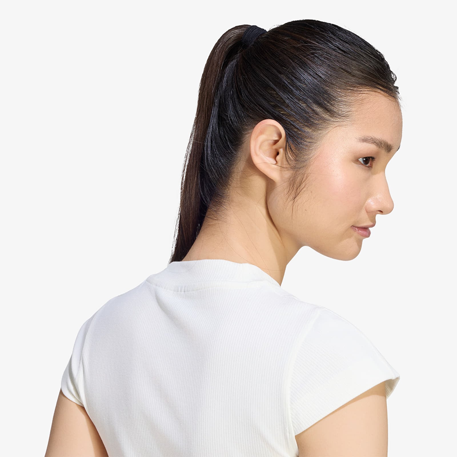 Женские футболки adidas Kit Small Logo Rib T-Shirt Off White