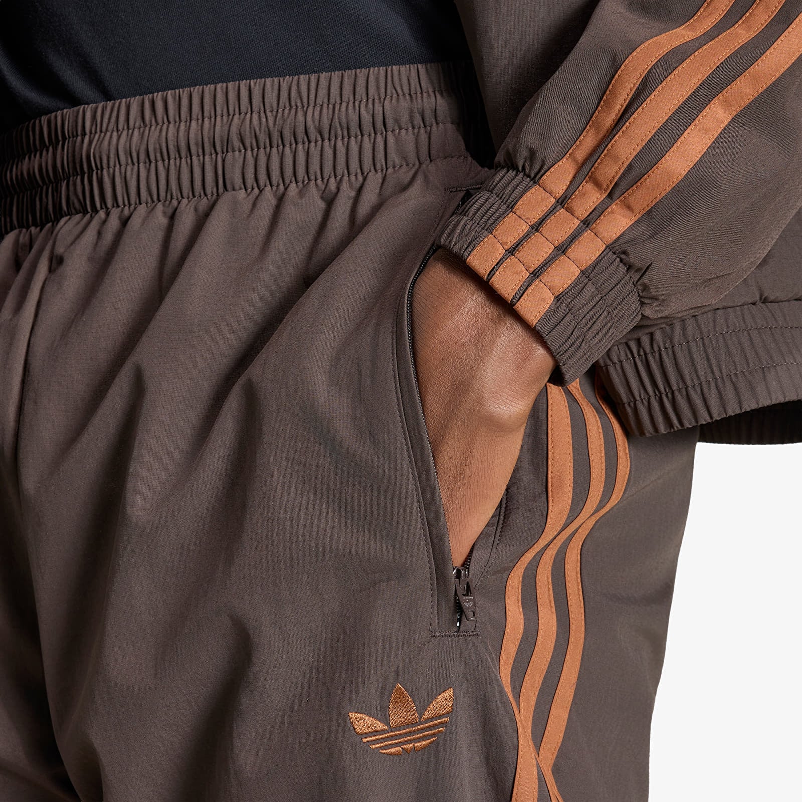 Nadrágok adidas Firebird Woven Pants Aurora Coffee