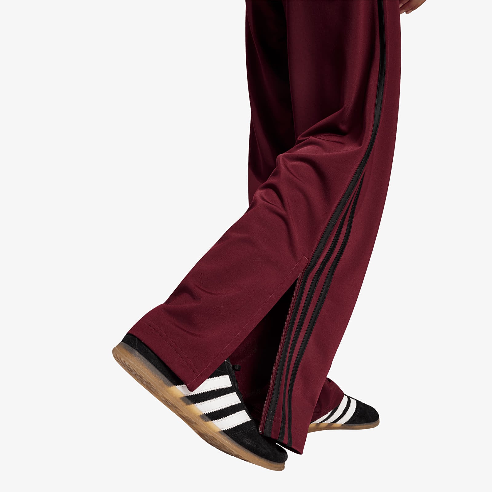 Дамски спортни панталони adidas Firebird Loose Tracksuit Pants Maroon/ Black