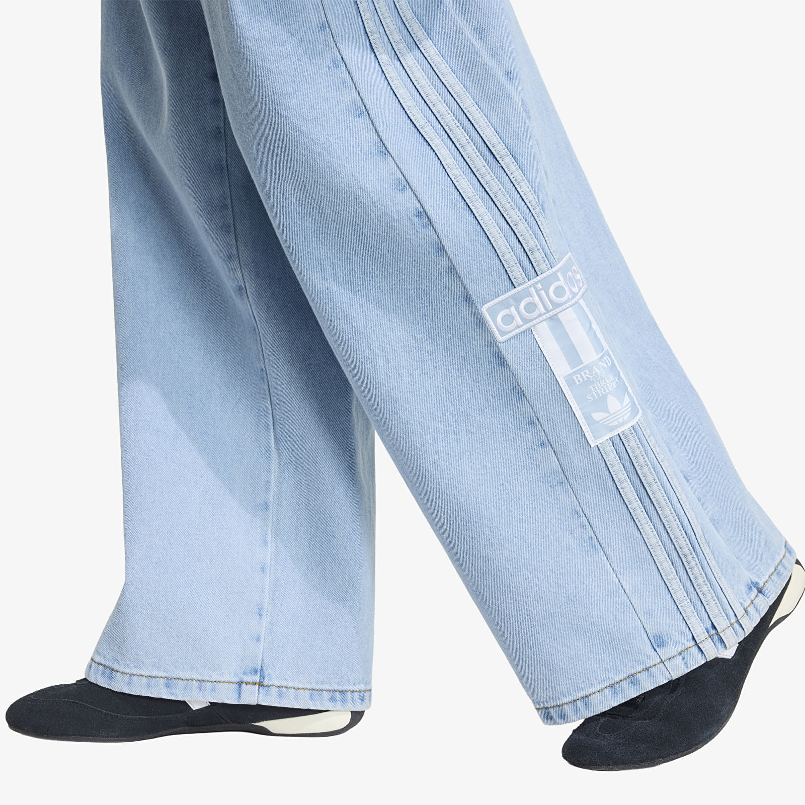 Bukser til kvinder adidas Adibreak Mid-Rise Wide-Leg Denim Pants Light Denim