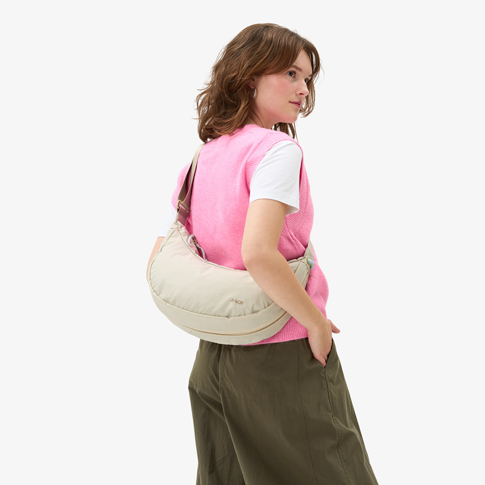 Muške torbe preko ramena AEVOR Sling Bag Off-White