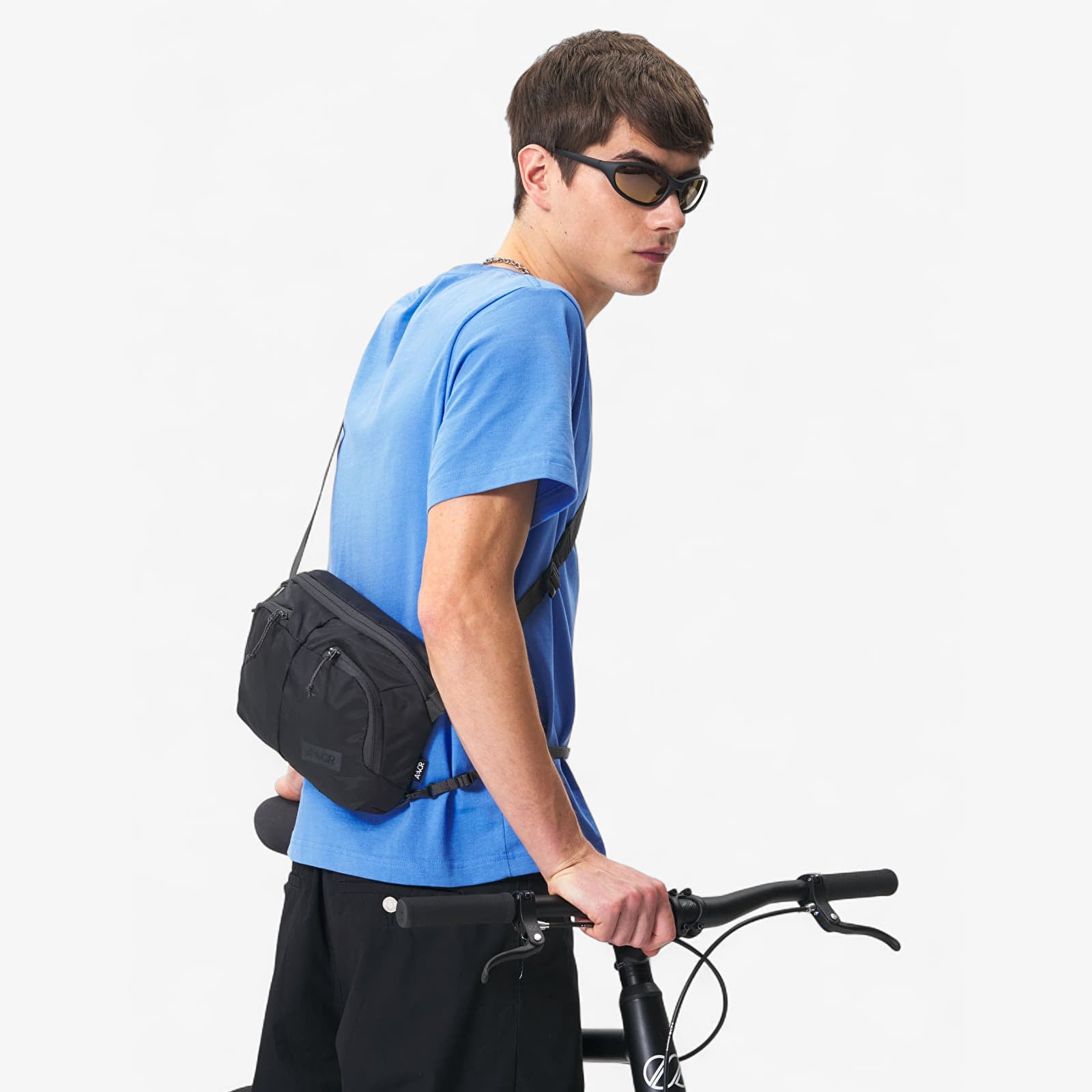 Мъжки чанти за рамо AEVOR Sacoche Bag Ripstop Charcoal Black