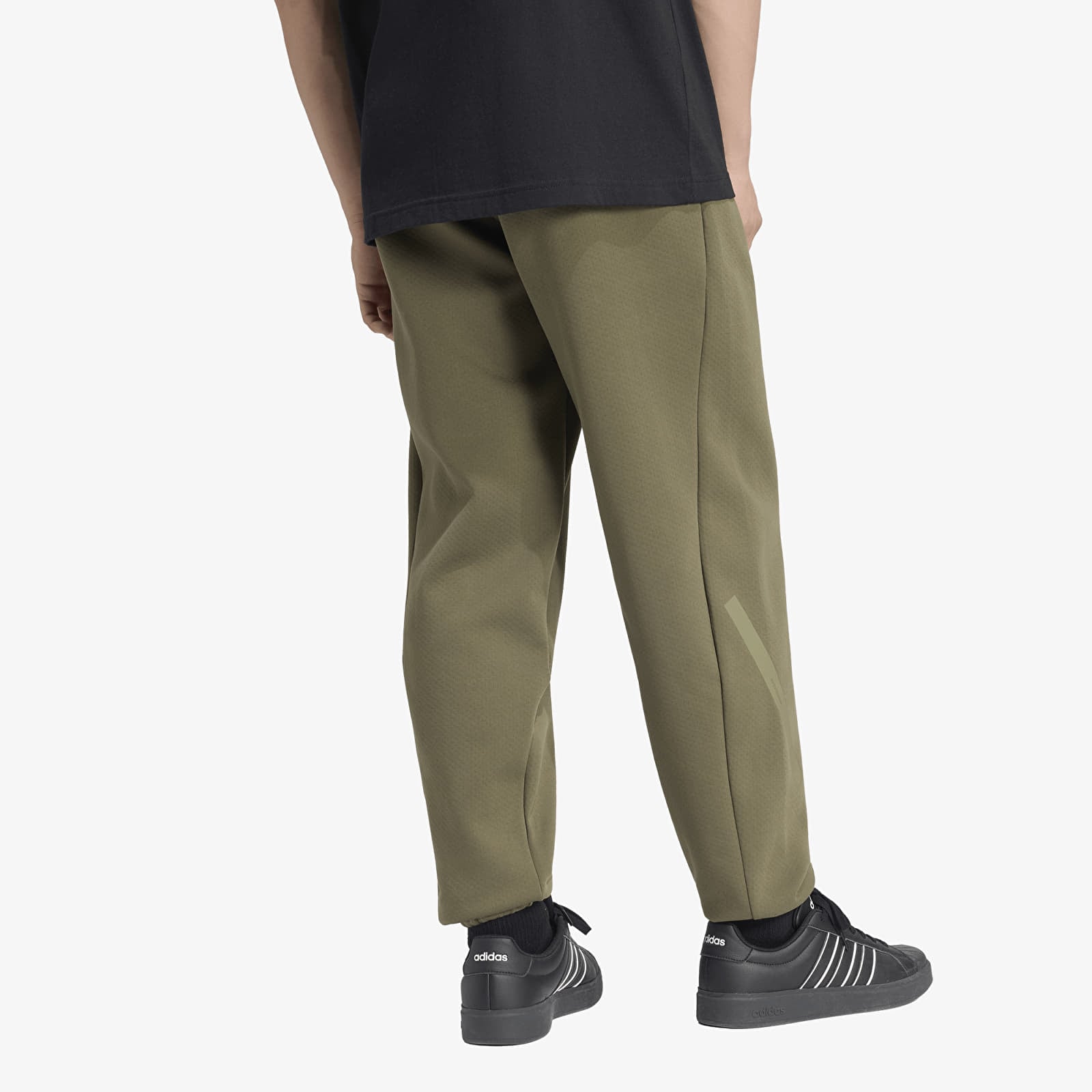 Träningsbyxor för män adidas Z.N.E. Pant Olive Strata
