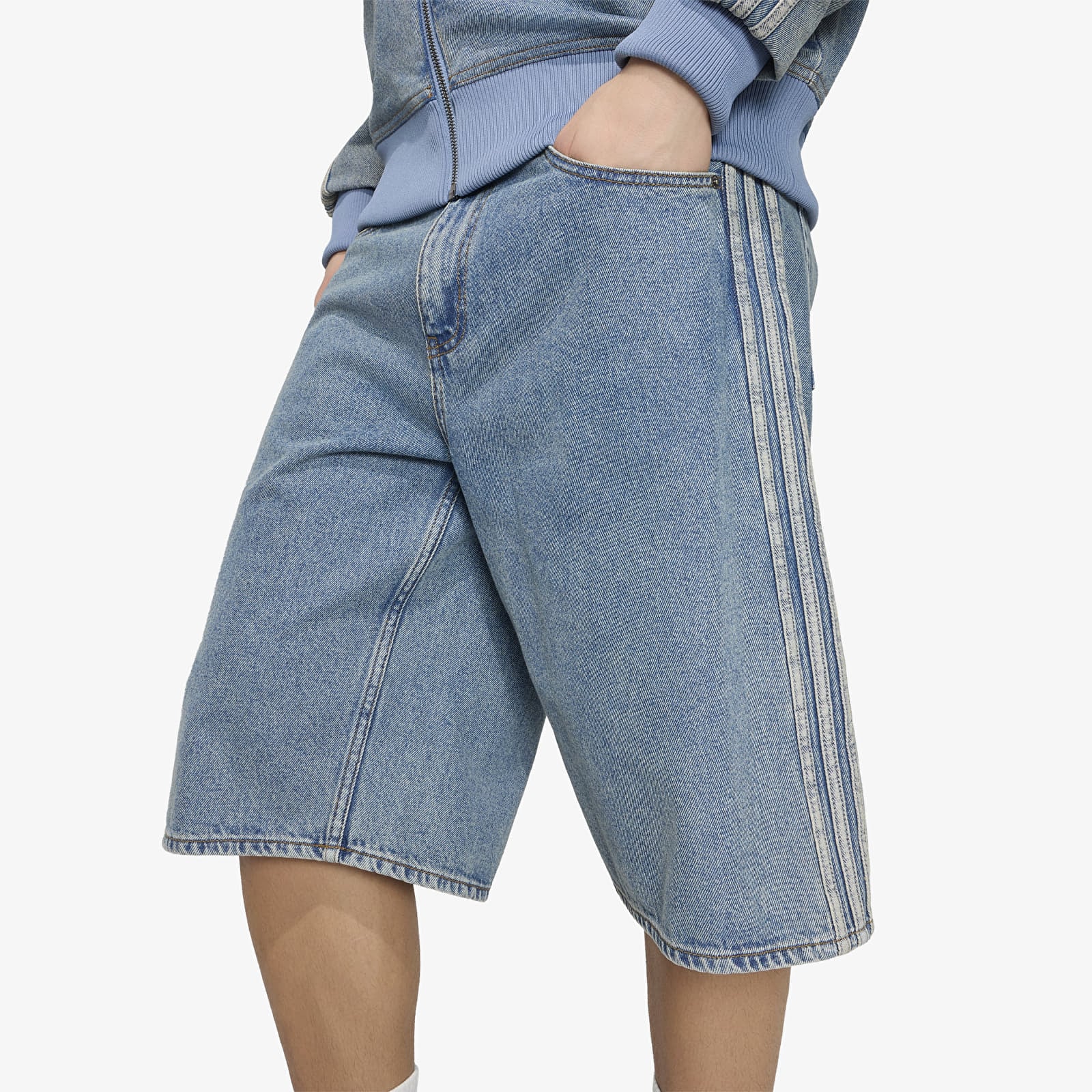 Men's shorts adidas Firebird Adicolor Denim Jorts Mid-rise Straight Leg Worn Blue Denim
