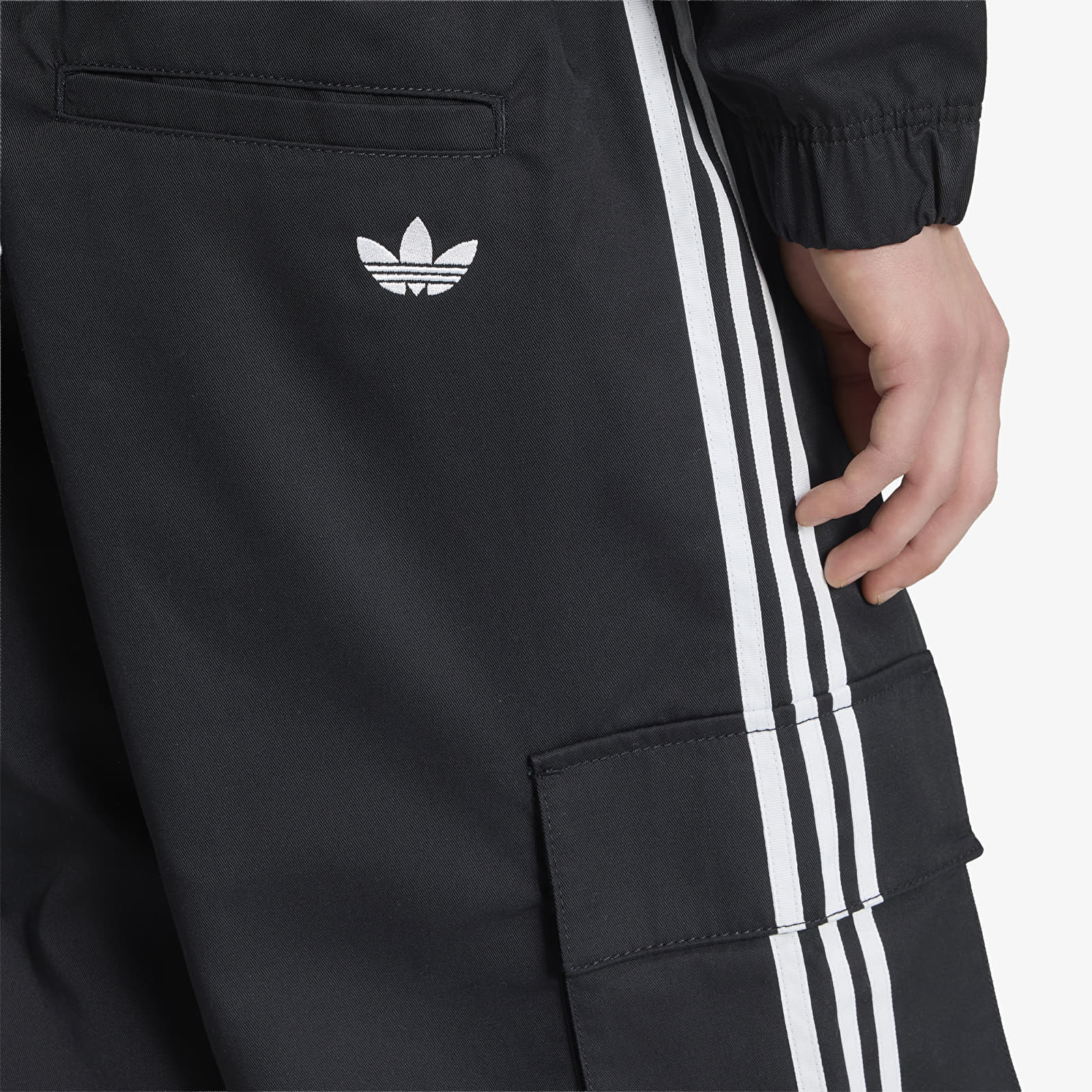Pantaloni scurți pentru bărbați adidas Adicolor Cotton Twill Cargo Shorts Black