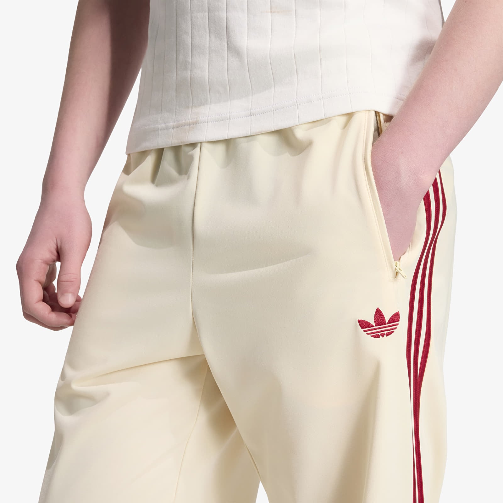 Broeken voor heren adidas Firebird Track Pants Warm Vanilla/ Team Victory Red