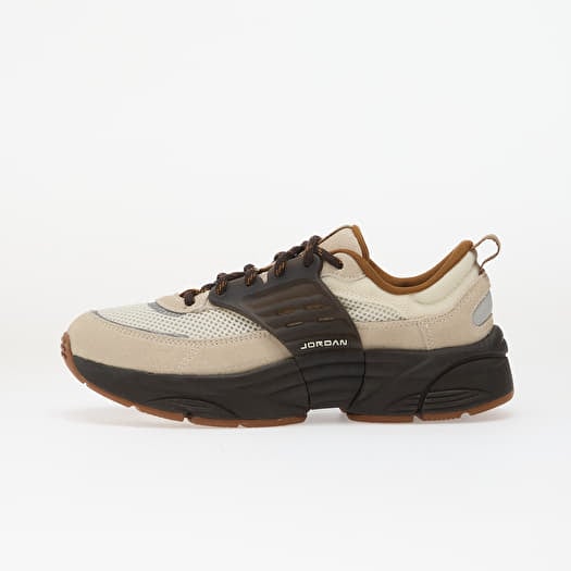 Jordan Trunner O/S Soft Pearl/ Lt British Tan-Shadow Brown