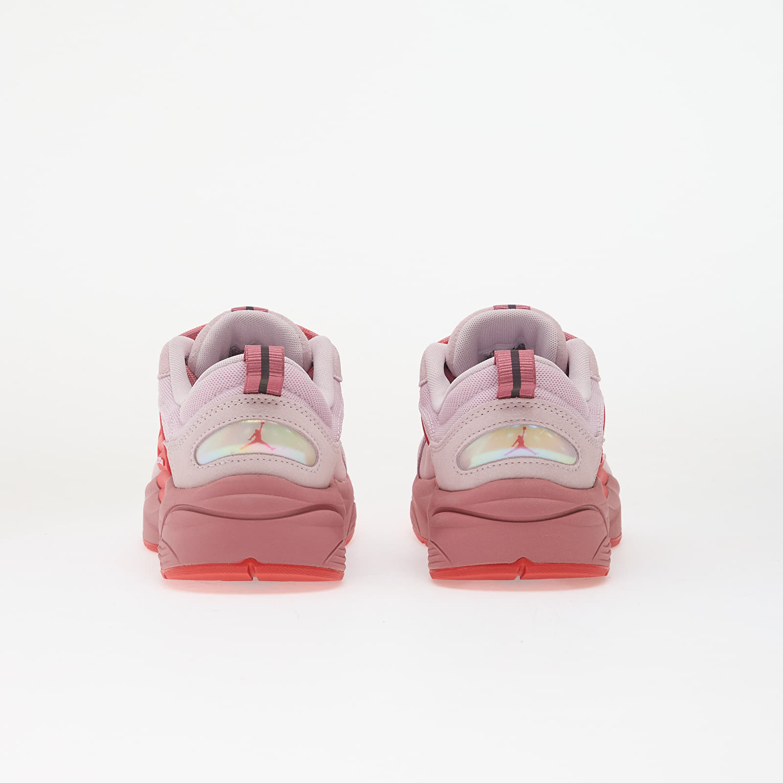 Women's sneakers and shoes Jordan Trunner O/S Regal Pink/ Track Red-Desert Berry