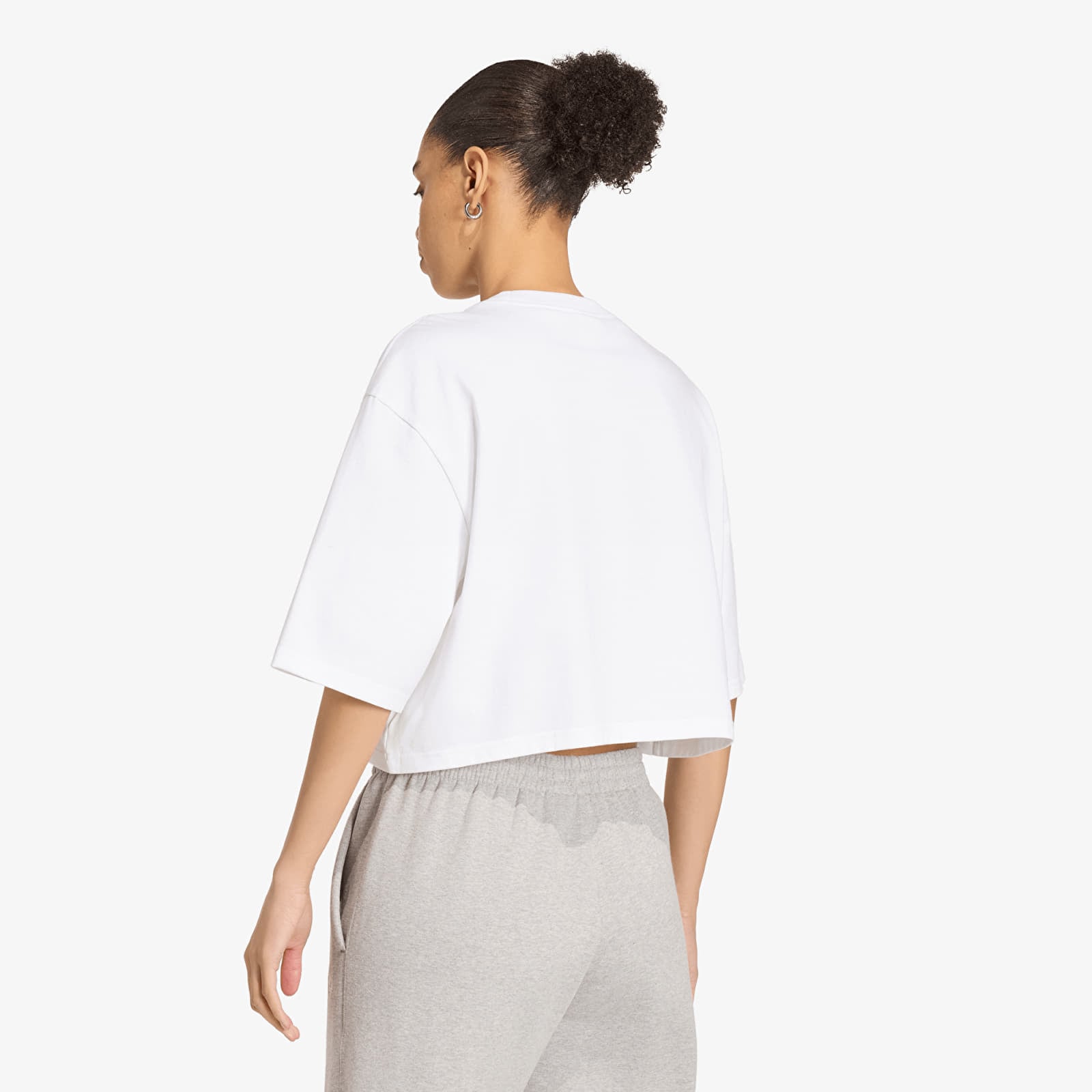 Sieviešu T-krekli adidas Essentials Crop T-shirt White