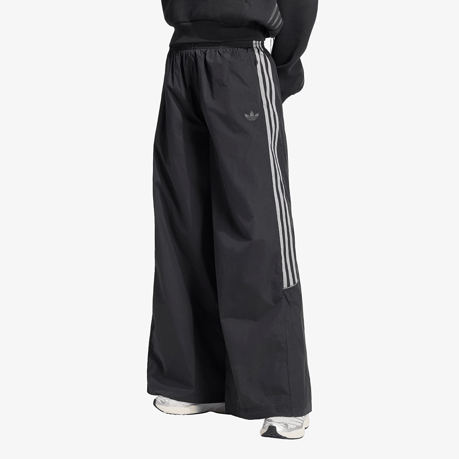 Women's Sweatpants adidas Teamgeist Track Pant Black/ Iron Met./ Black Reflective