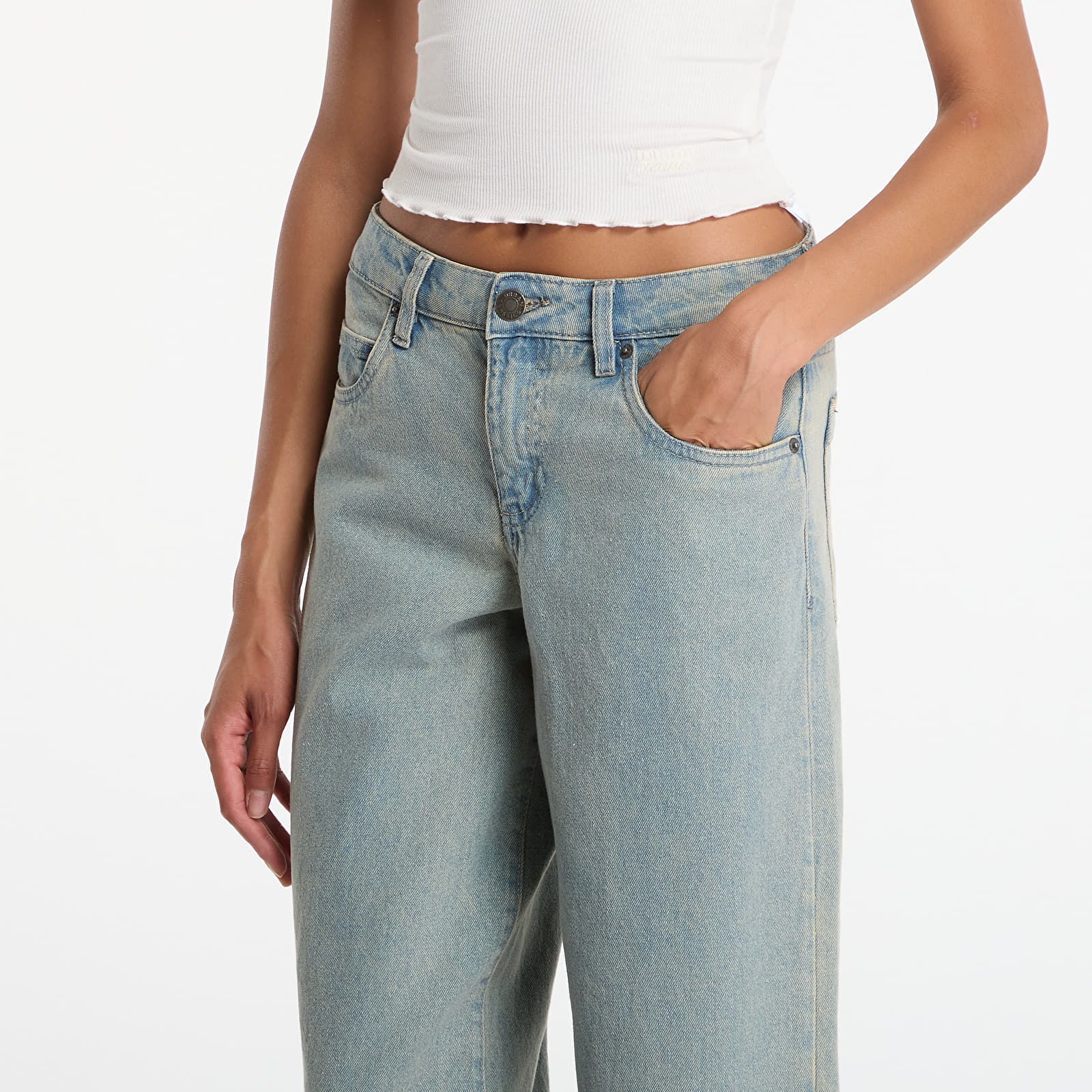 Vaqueros de mujer Urban Classics Ladies Mid Waist 90´s Jeans New Light Blue Dirty Washed