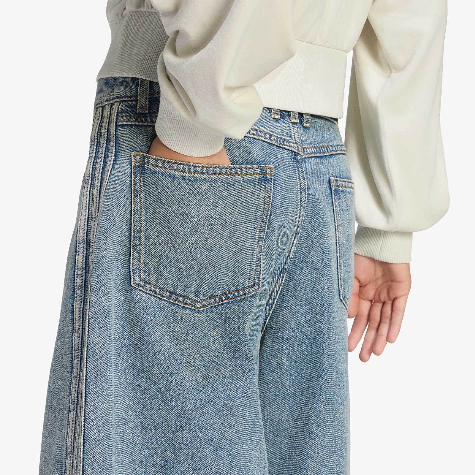 Sieviešu šorti adidas Mid Rise Denim Jorts Worn Blue Denim