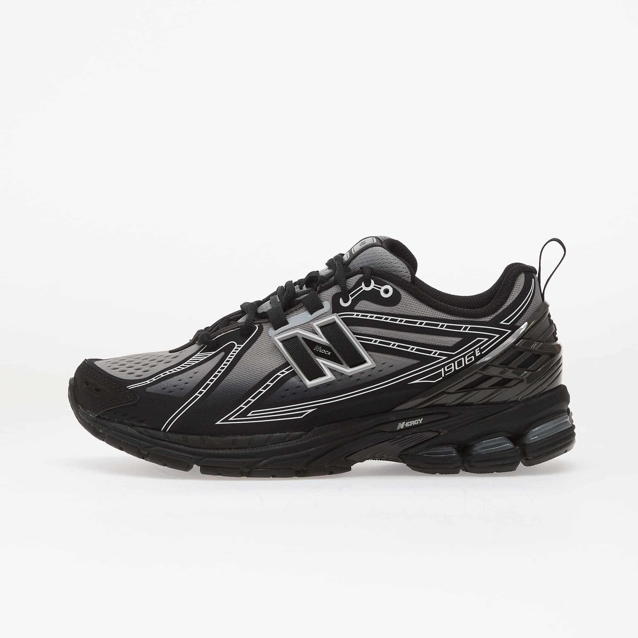Baskets New Balance 1906E Black Black EUR 44 170 €