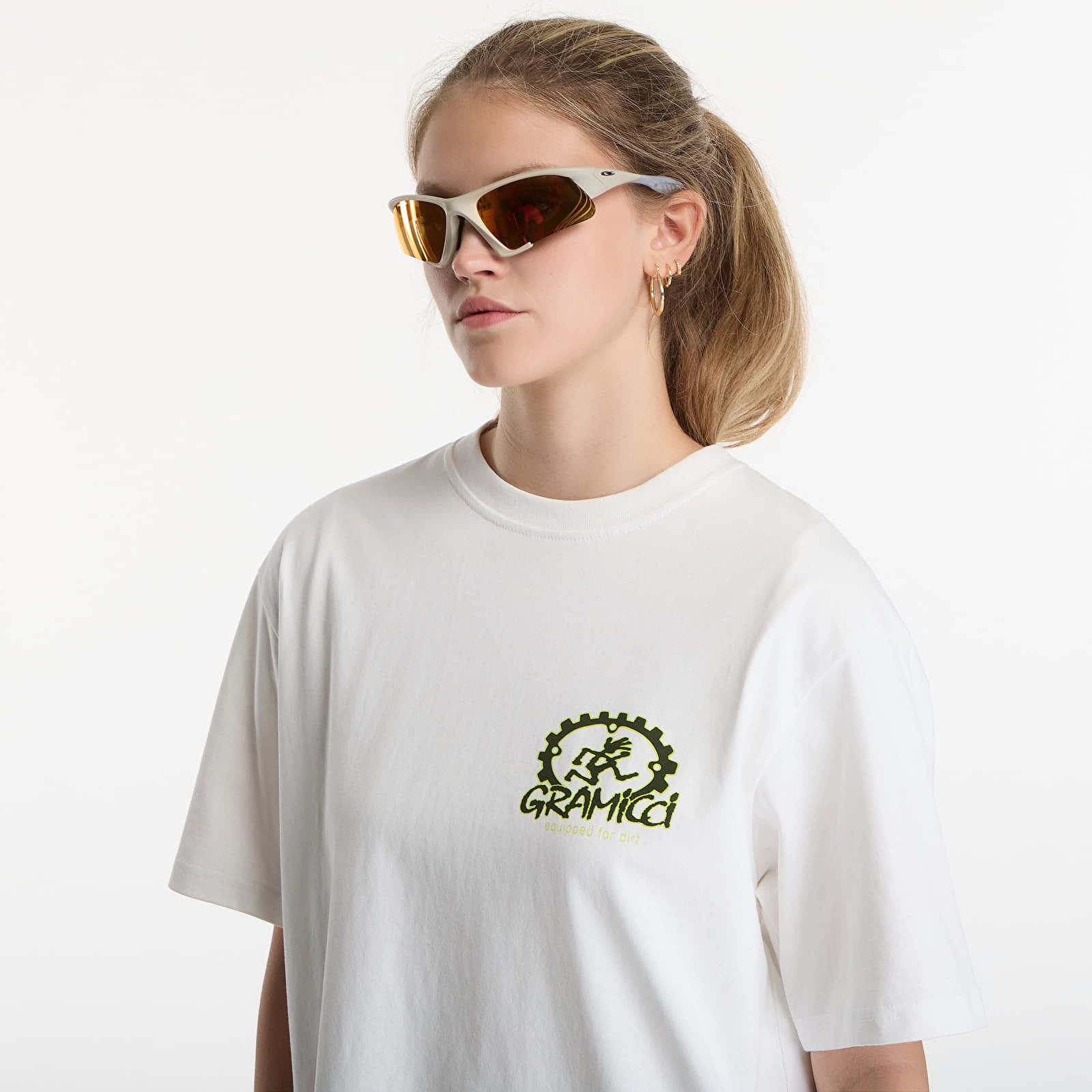 T-shirts homme Gramicci Equipped For Dirt Tee UNISEX White